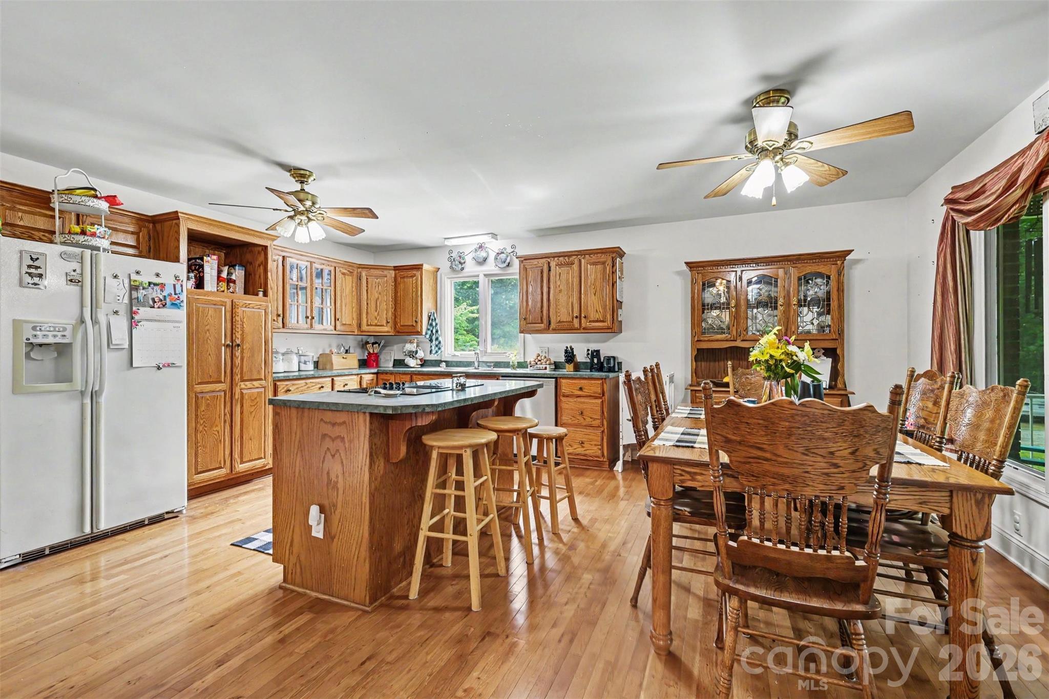 884 Beamguard Road — Clover