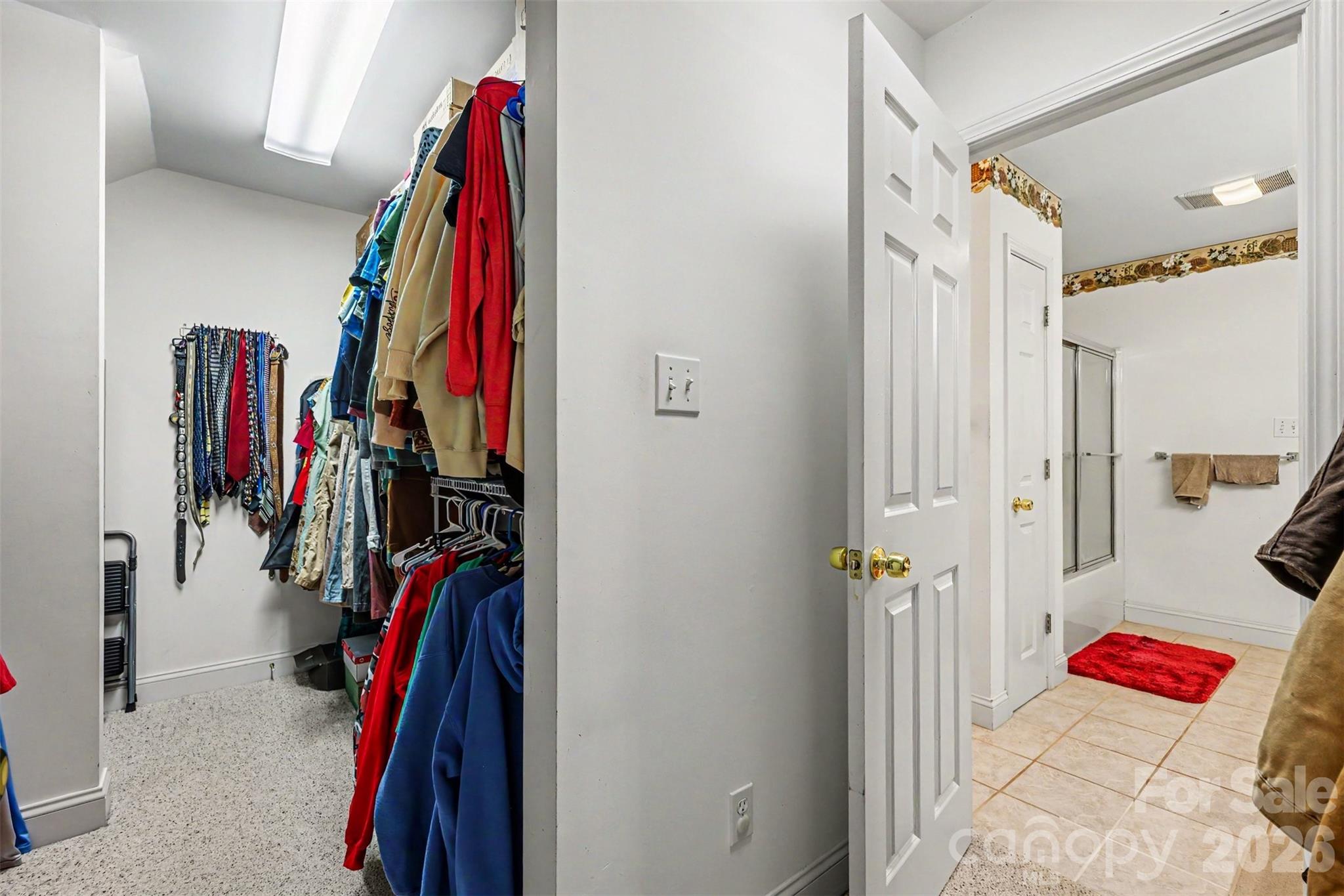884 Beamguard Road — Clover