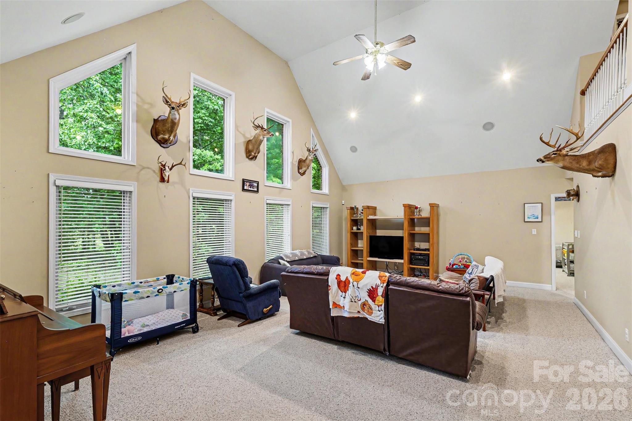 884 Beamguard Road — Clover