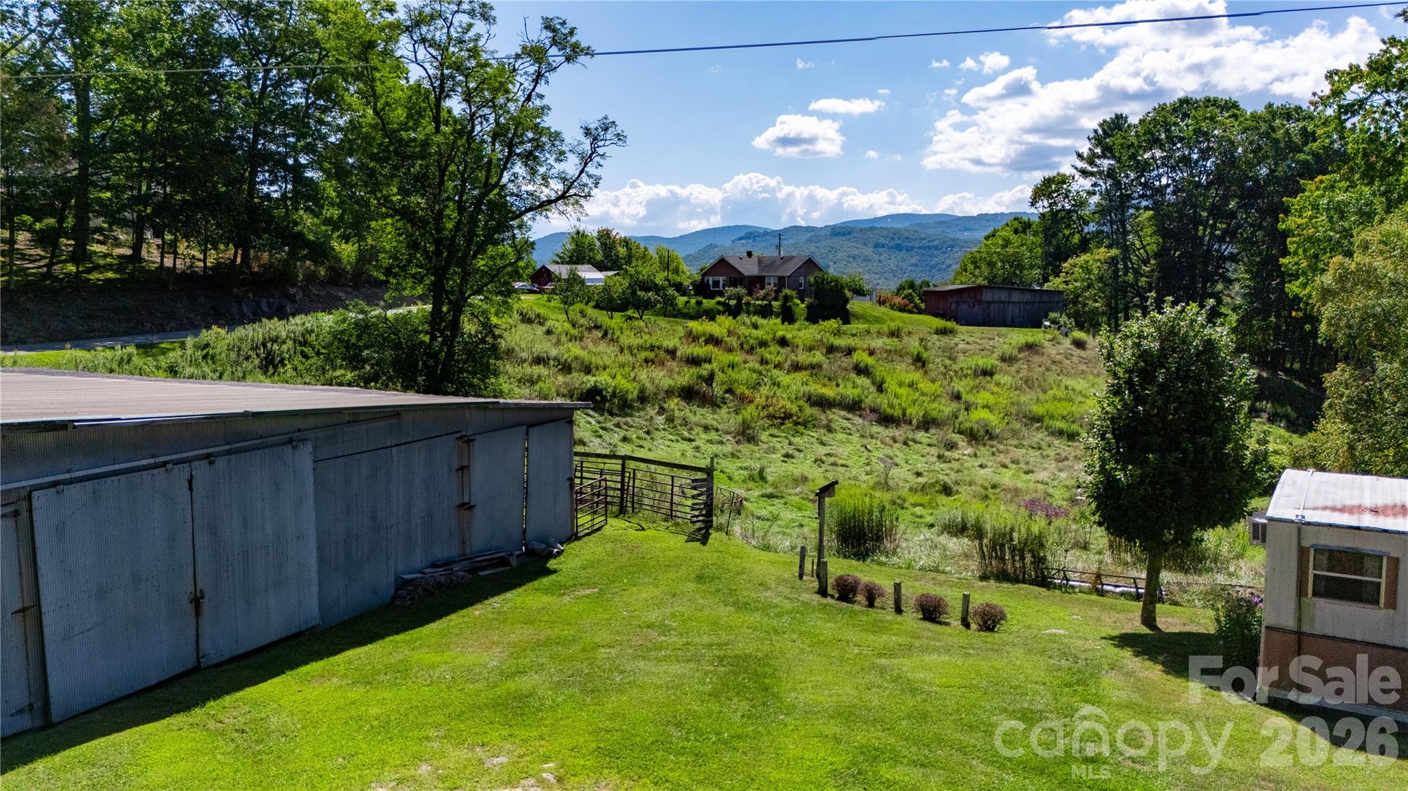 580 Russ Norris Heaton Road — Elk Park