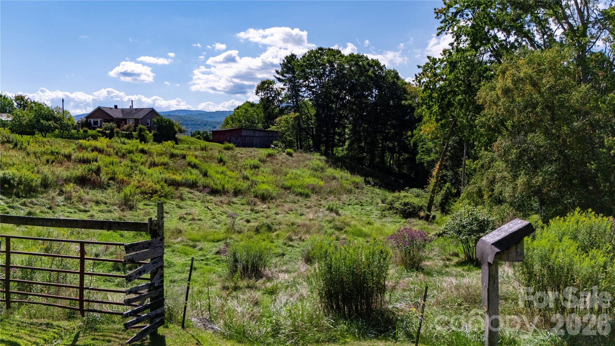 580 Russ Norris Heaton Road — Elk Park