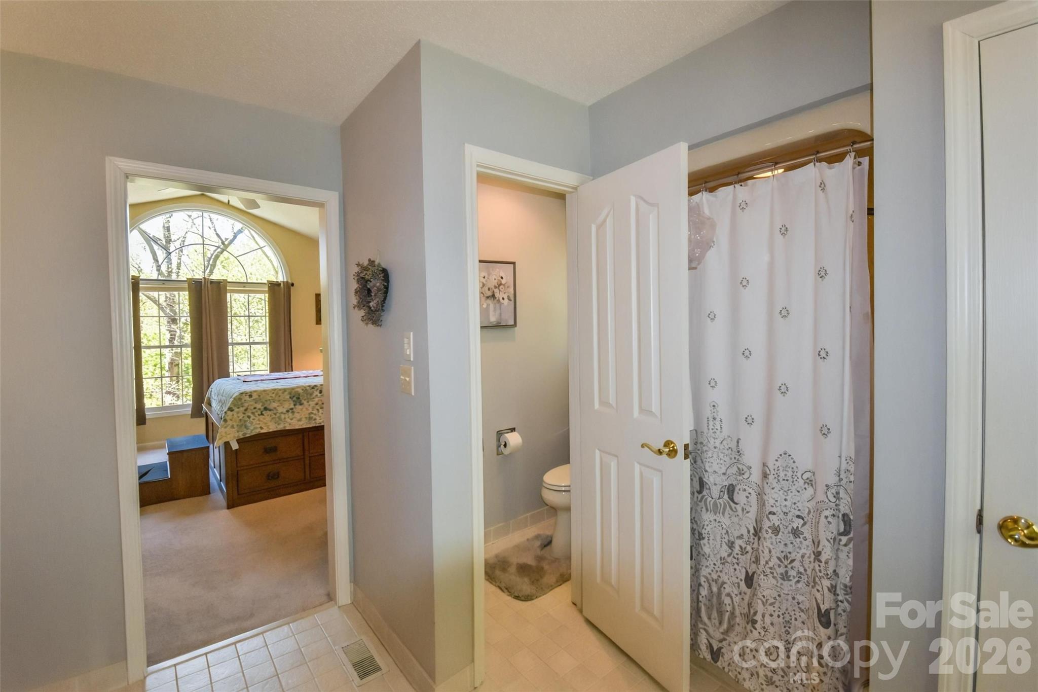 548 Thunder Road — Brevard