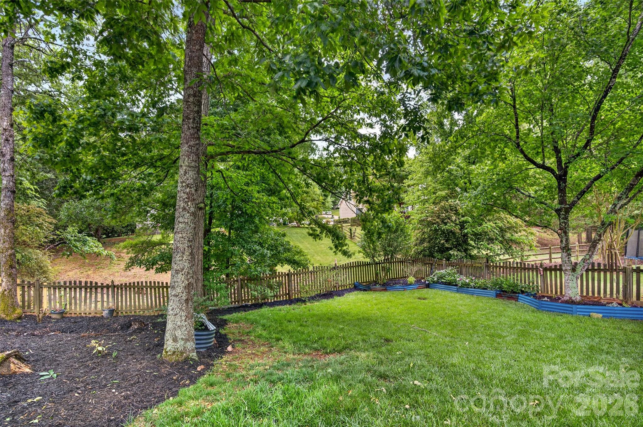 10502 Hellebore Road — Charlotte
