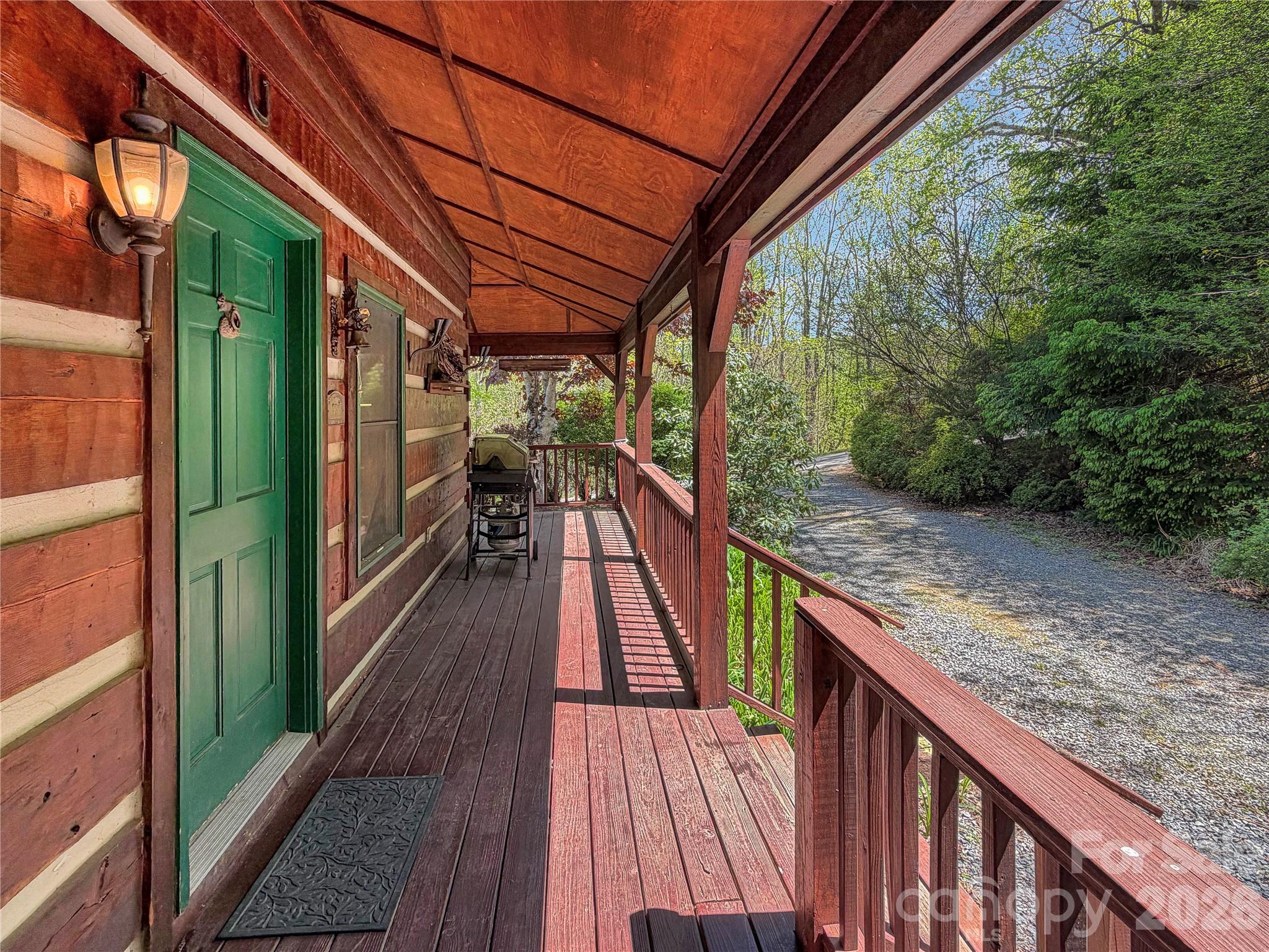 564 Nettles Ridge Road — Banner Elk