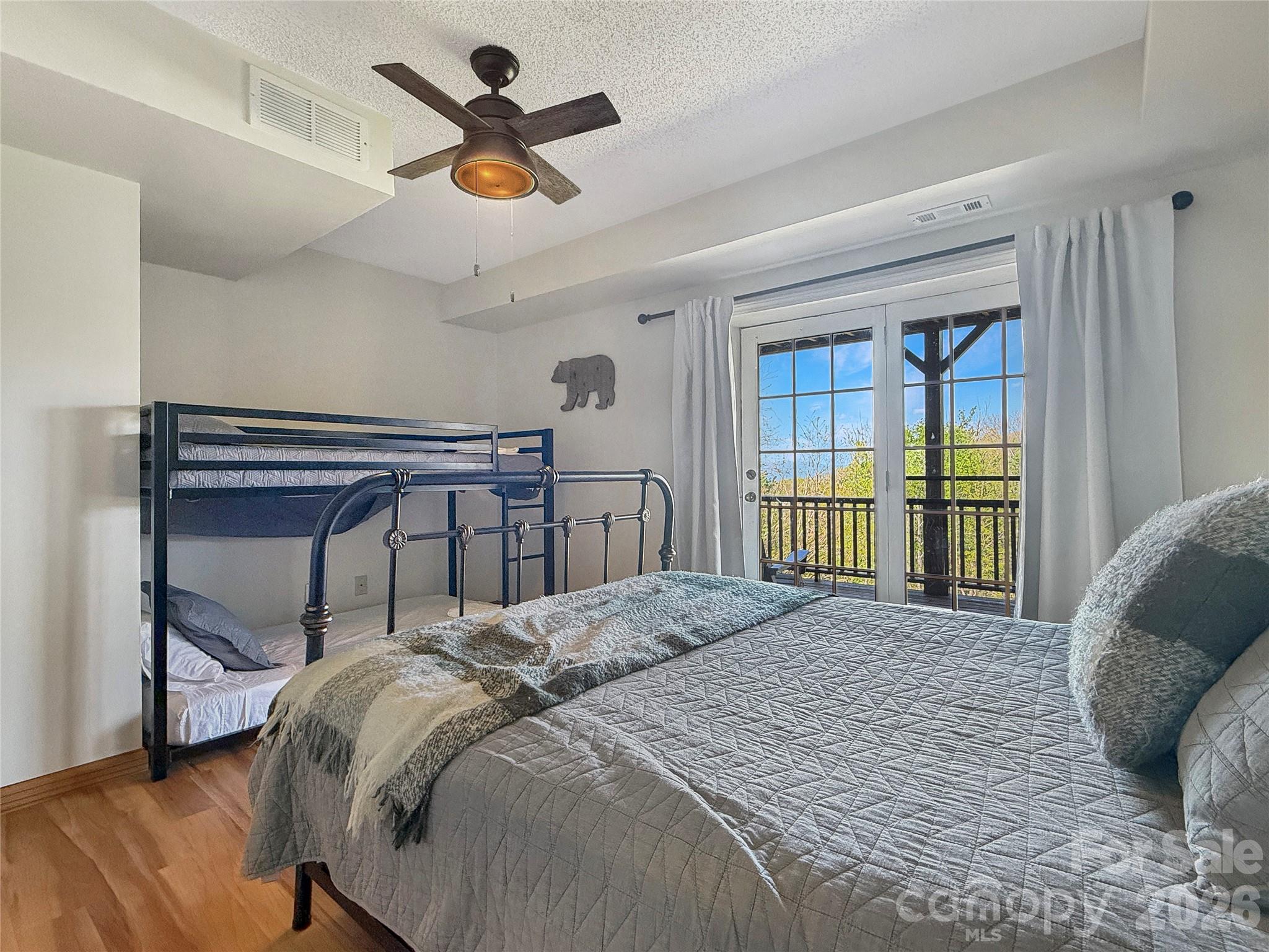 564 Nettles Ridge Road — Banner Elk