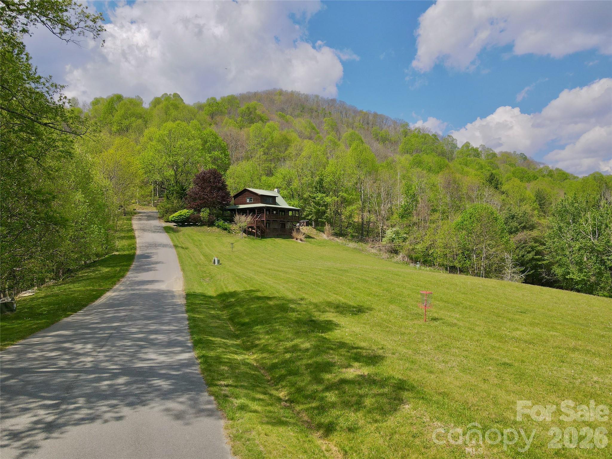 564 Nettles Ridge Road — Banner Elk