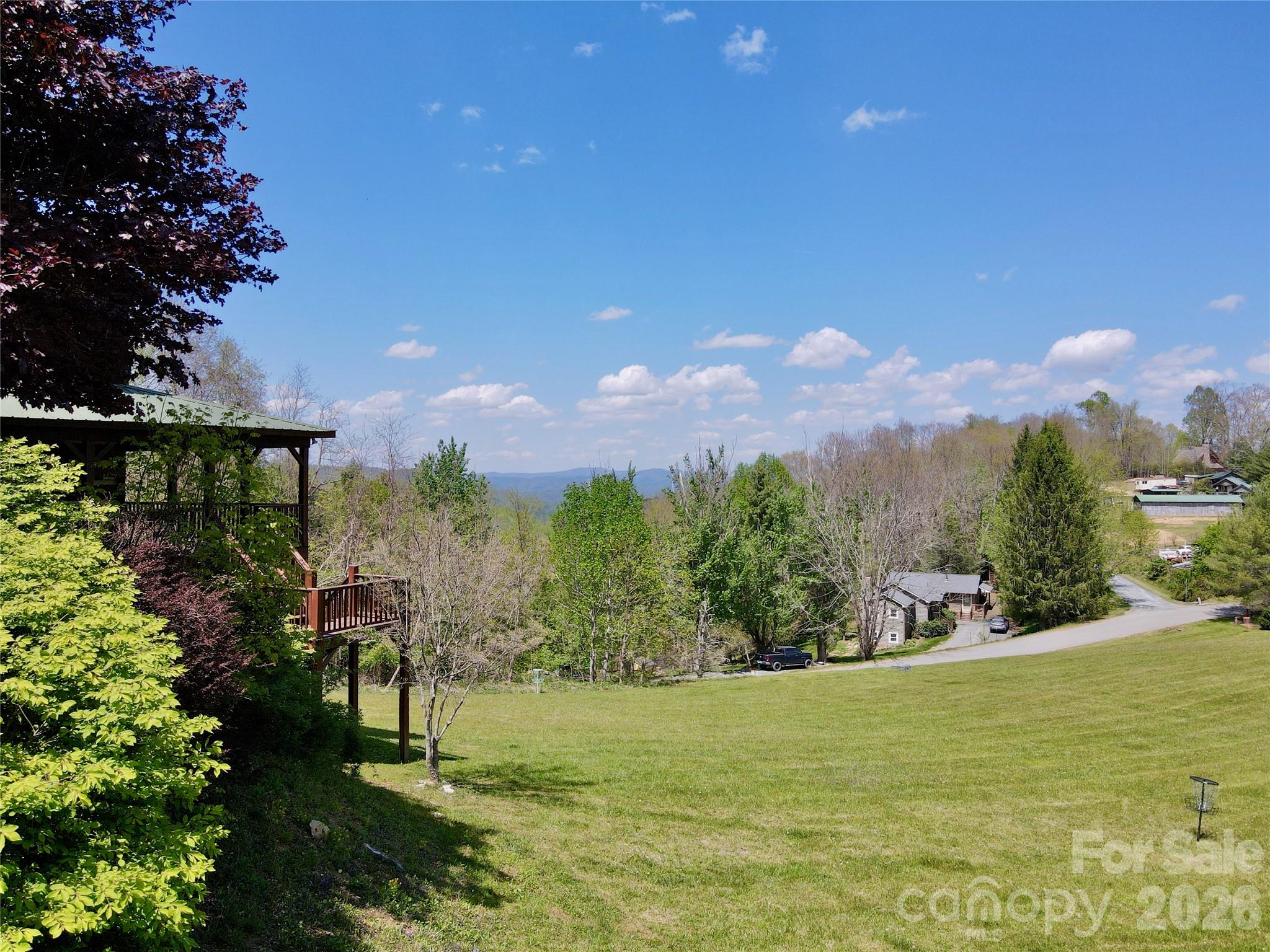564 Nettles Ridge Road — Banner Elk