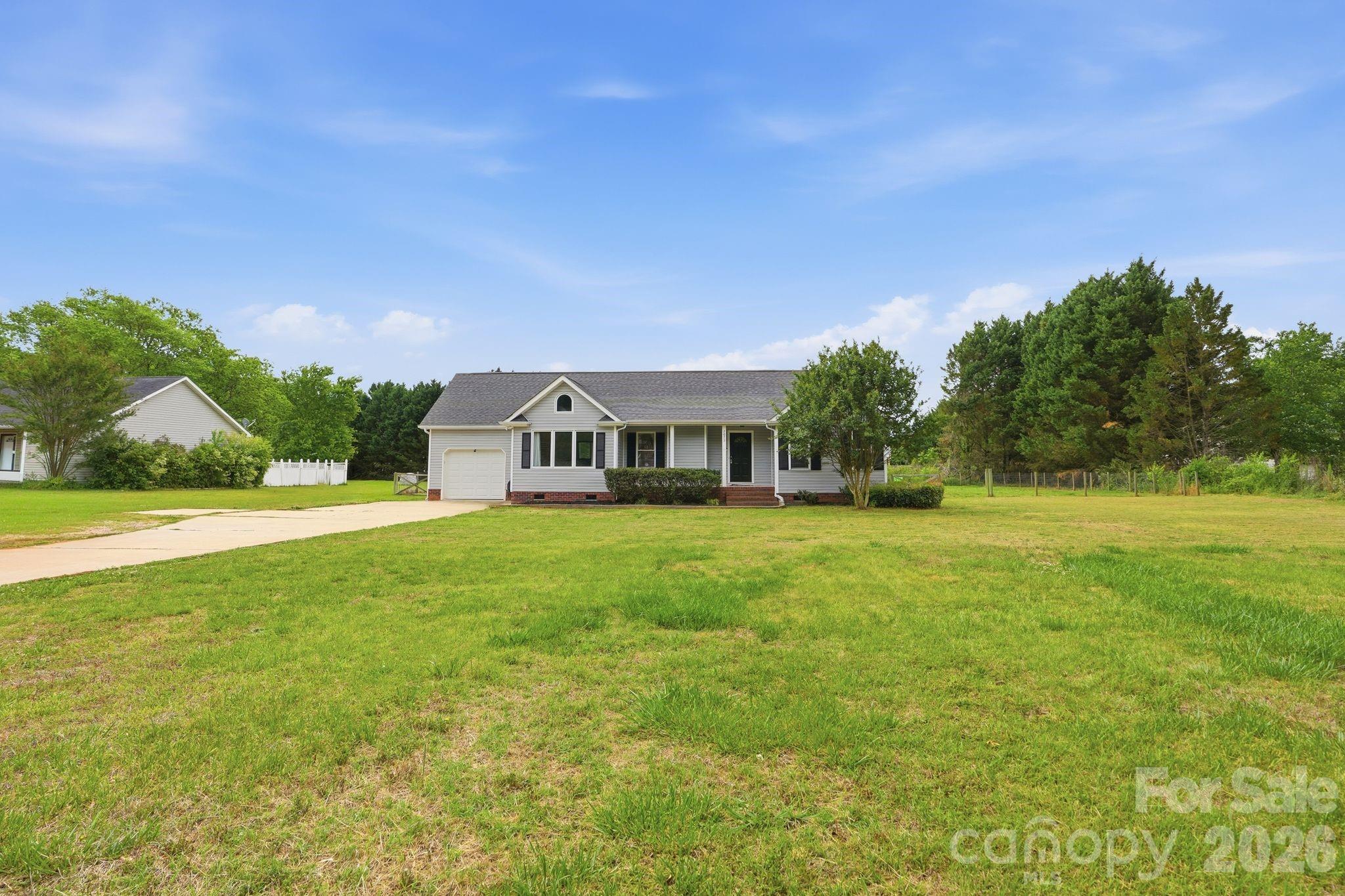 2073 Highway 557 Highway — Clover
