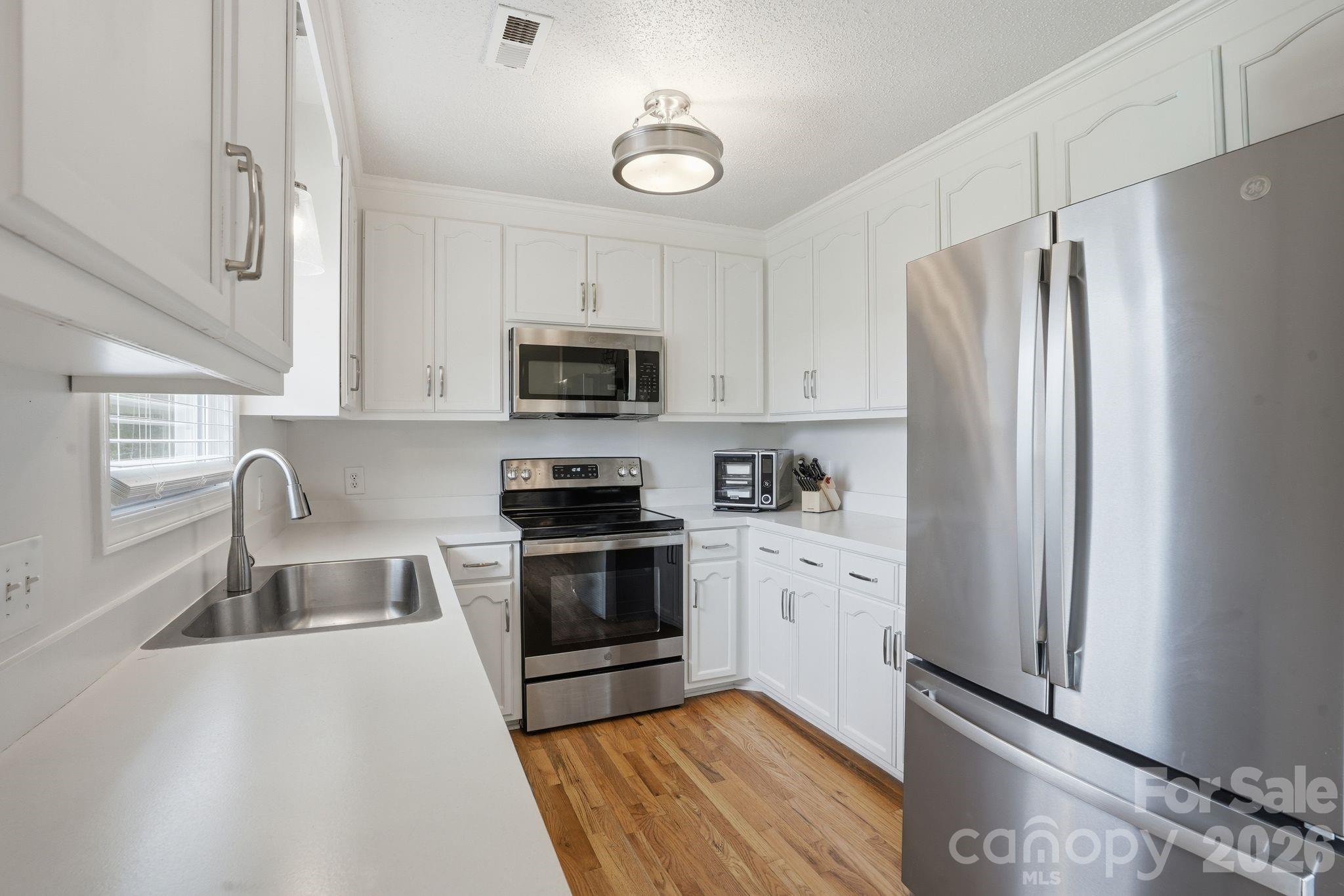2073 Highway 557 Highway — Clover