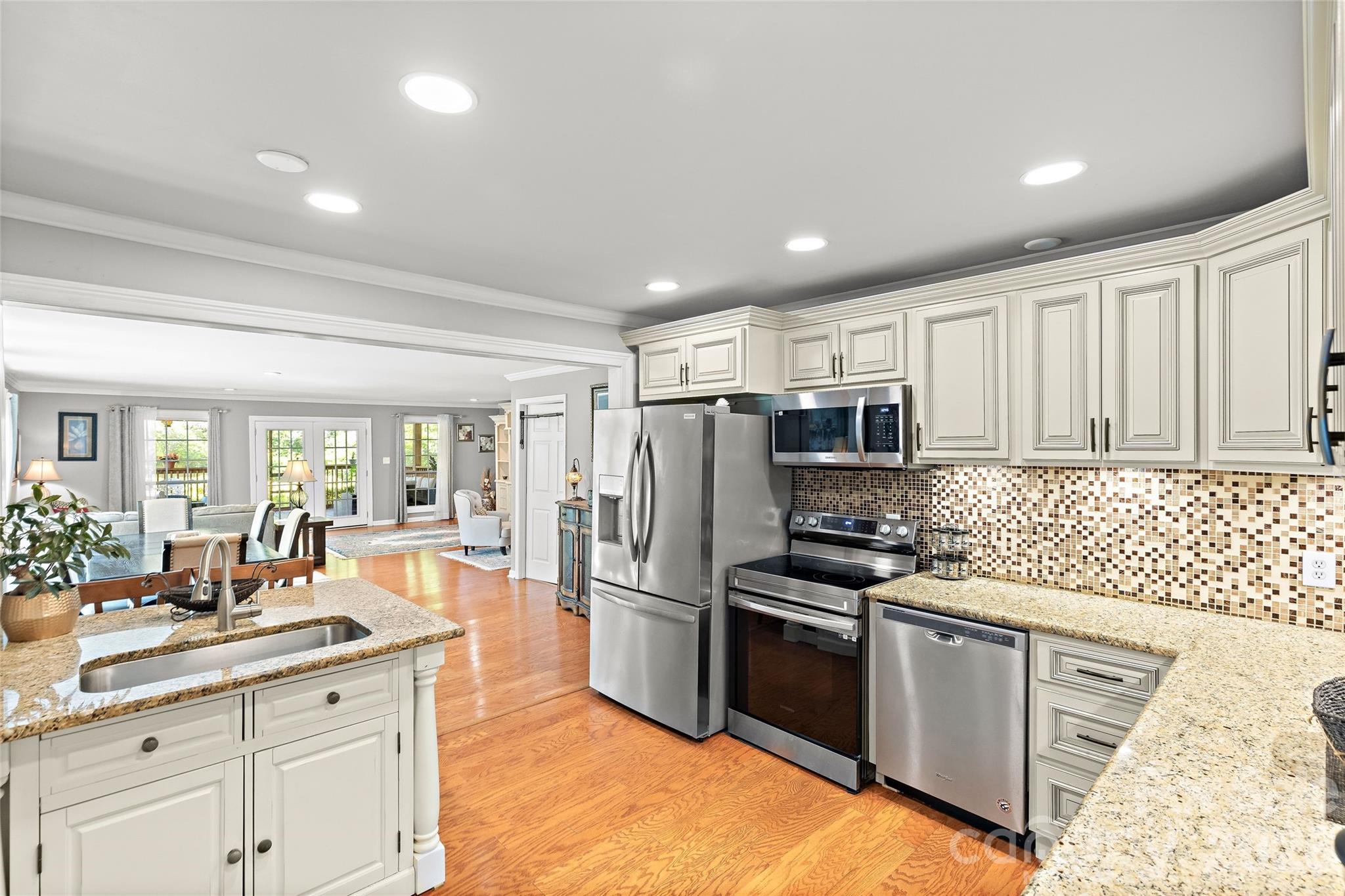 138 Wyanoke Avenue — Charlotte