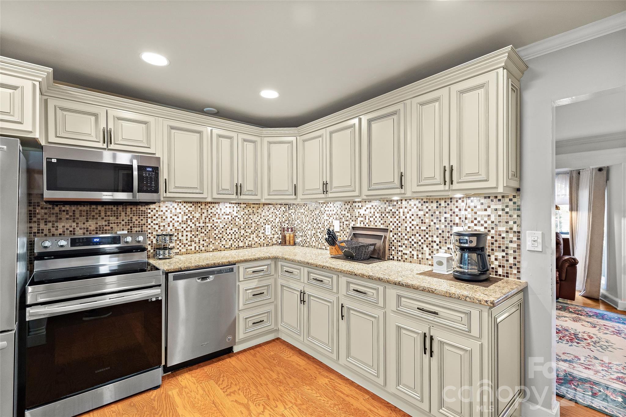 138 Wyanoke Avenue — Charlotte