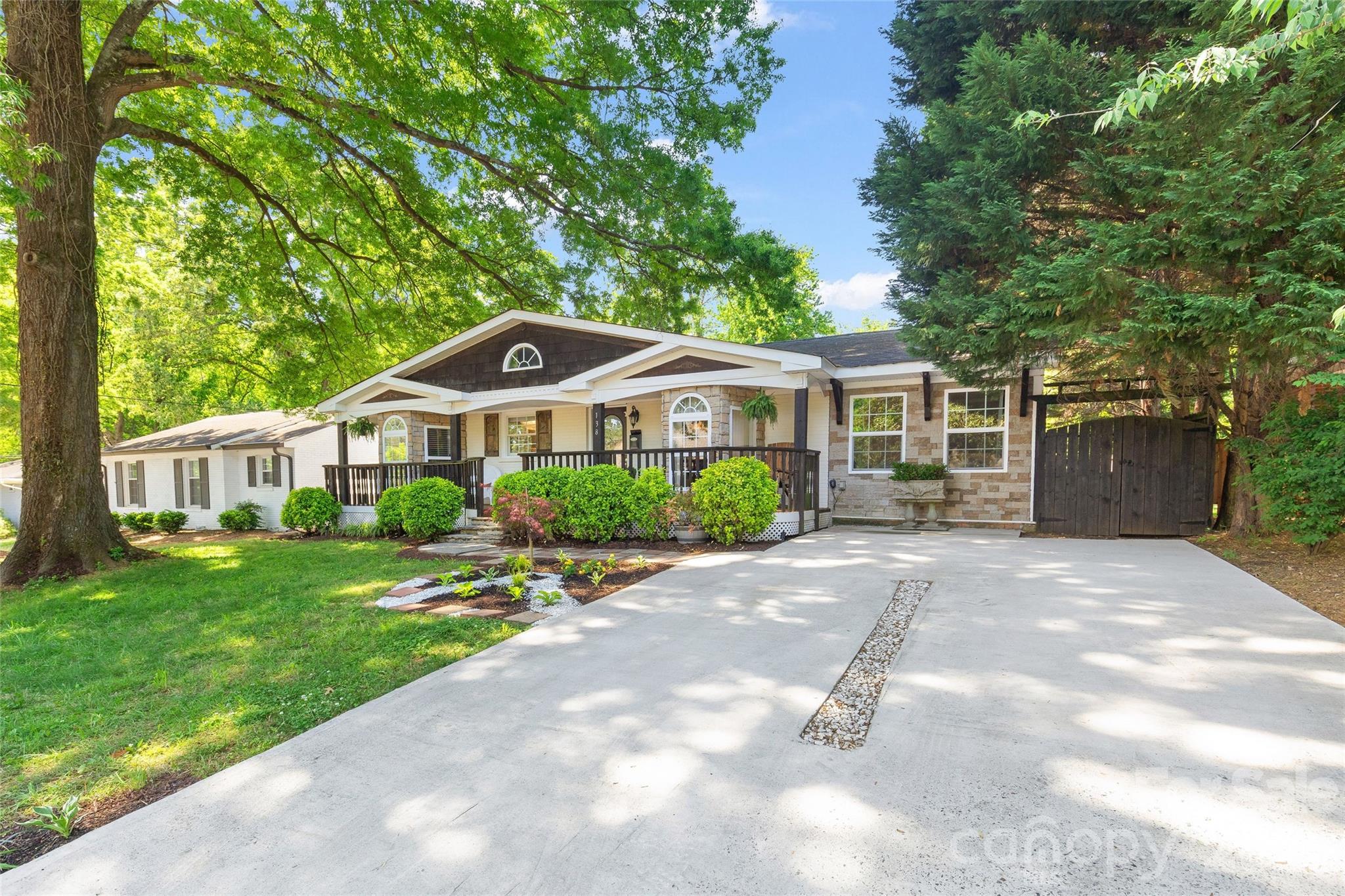 138 Wyanoke Avenue — Charlotte