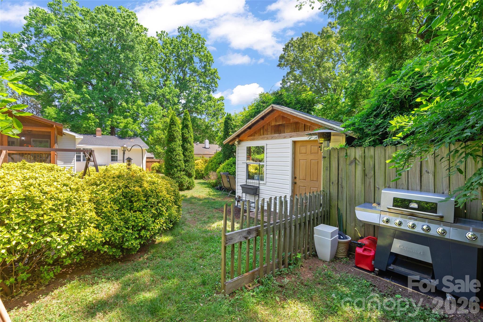 138 Wyanoke Avenue — Charlotte