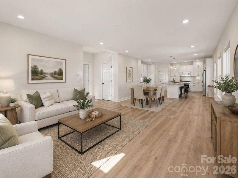 1562 7th Avenue Drive SW — Hickory