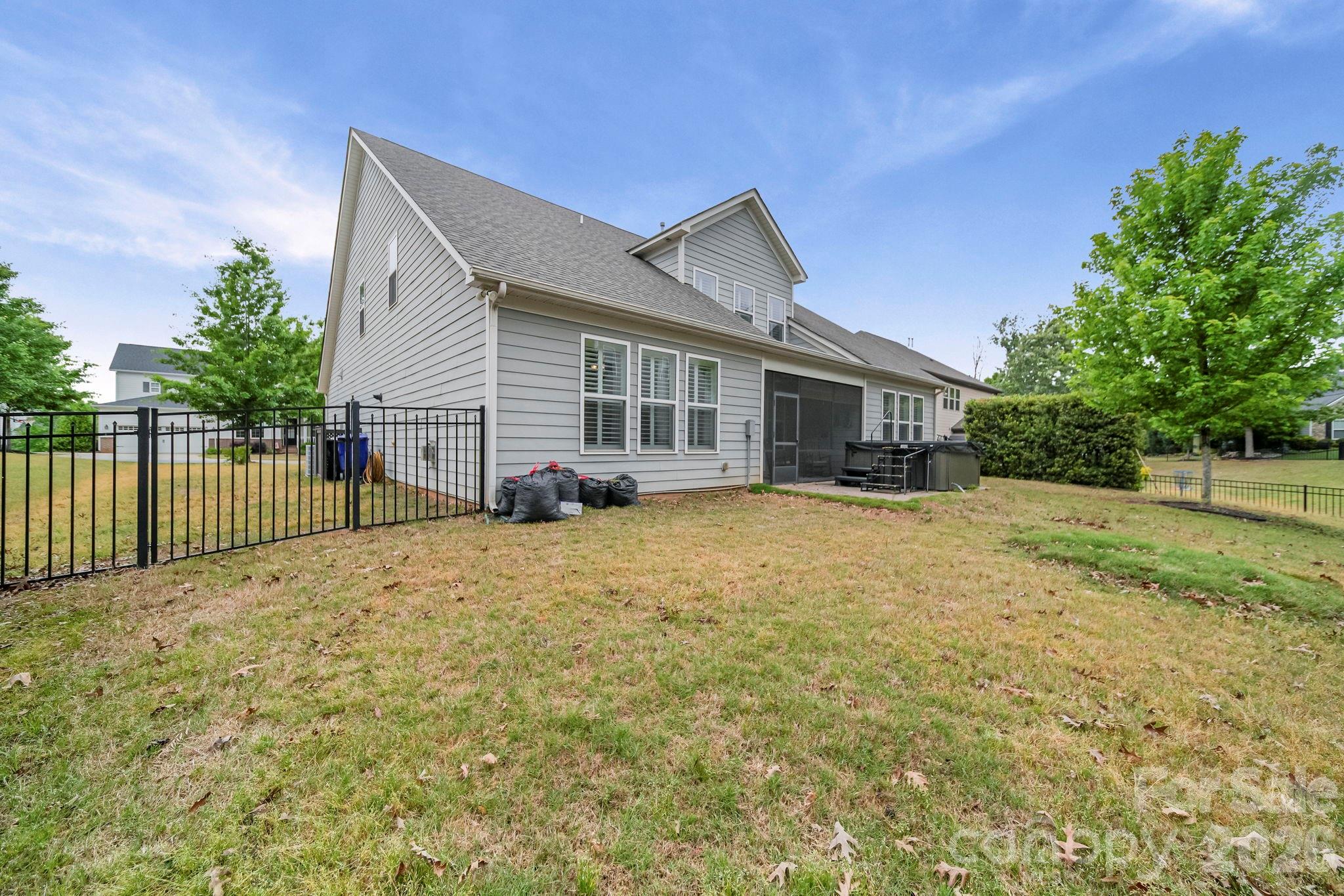 9524 Hightower Oak Street — Huntersville