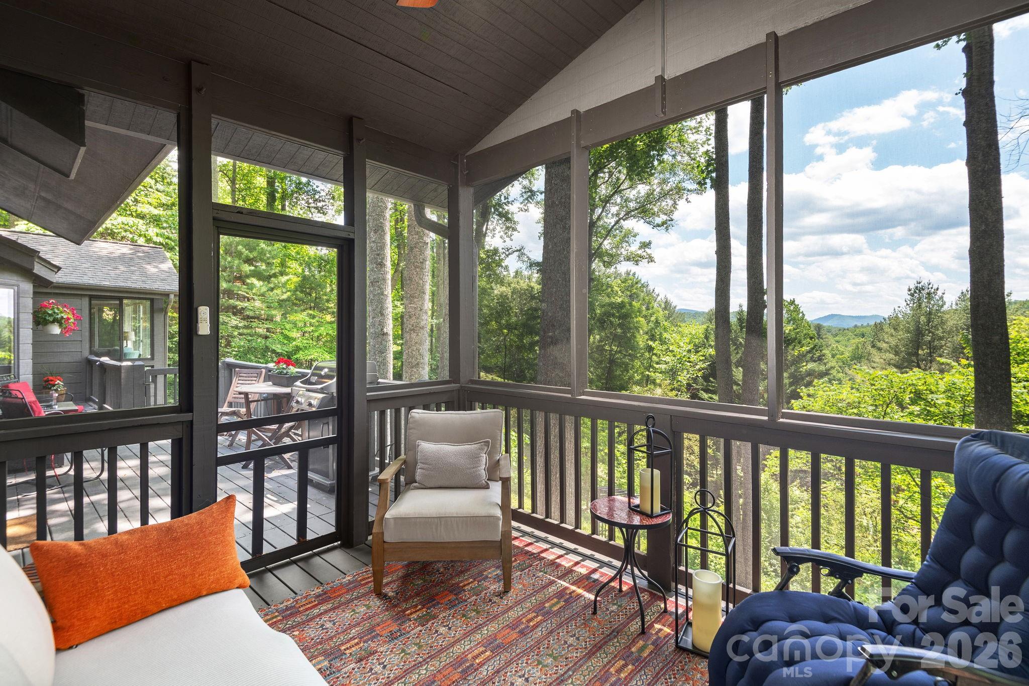 107 Buffalo Trail — Asheville