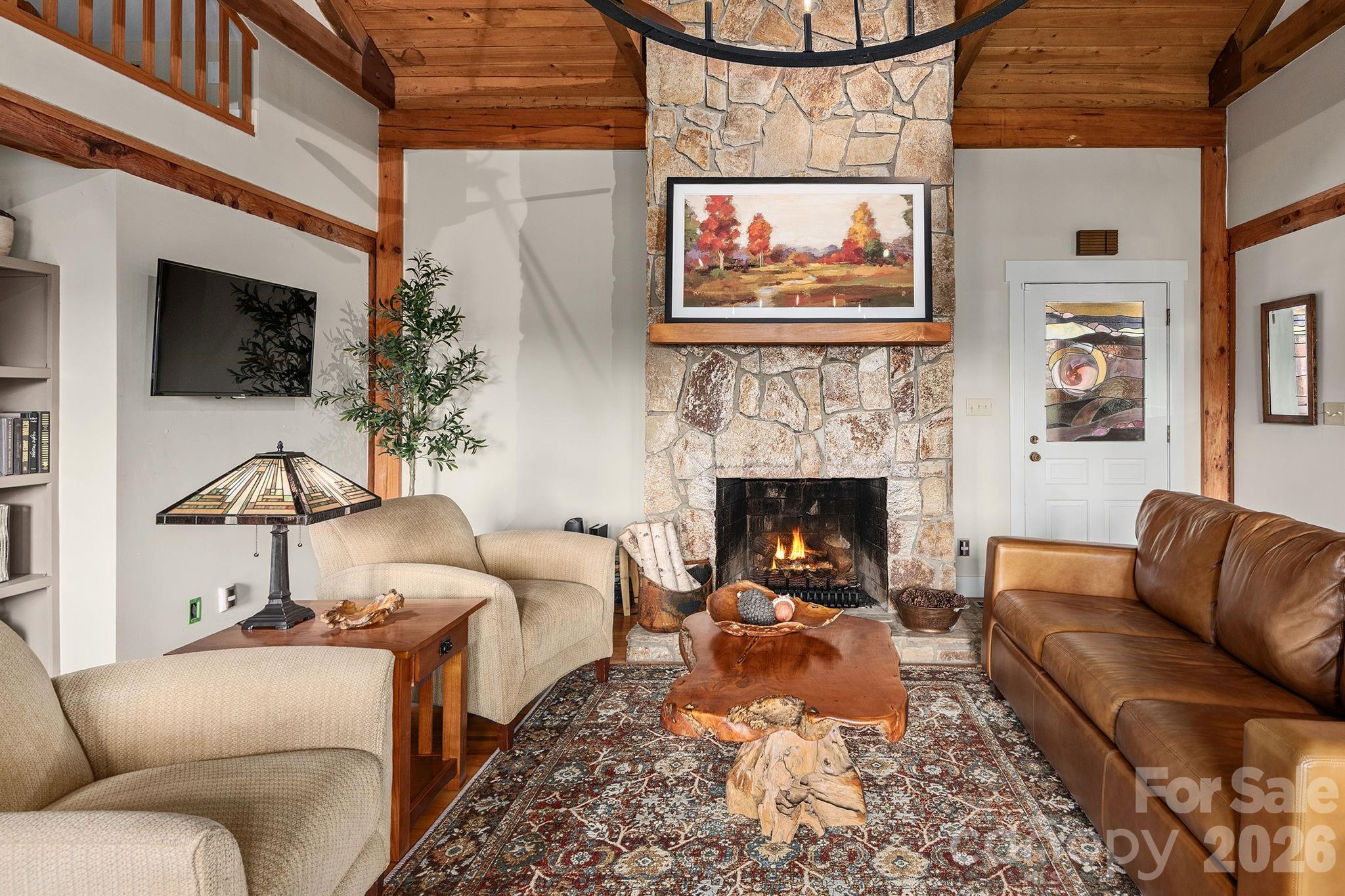 107 Buffalo Trail — Asheville