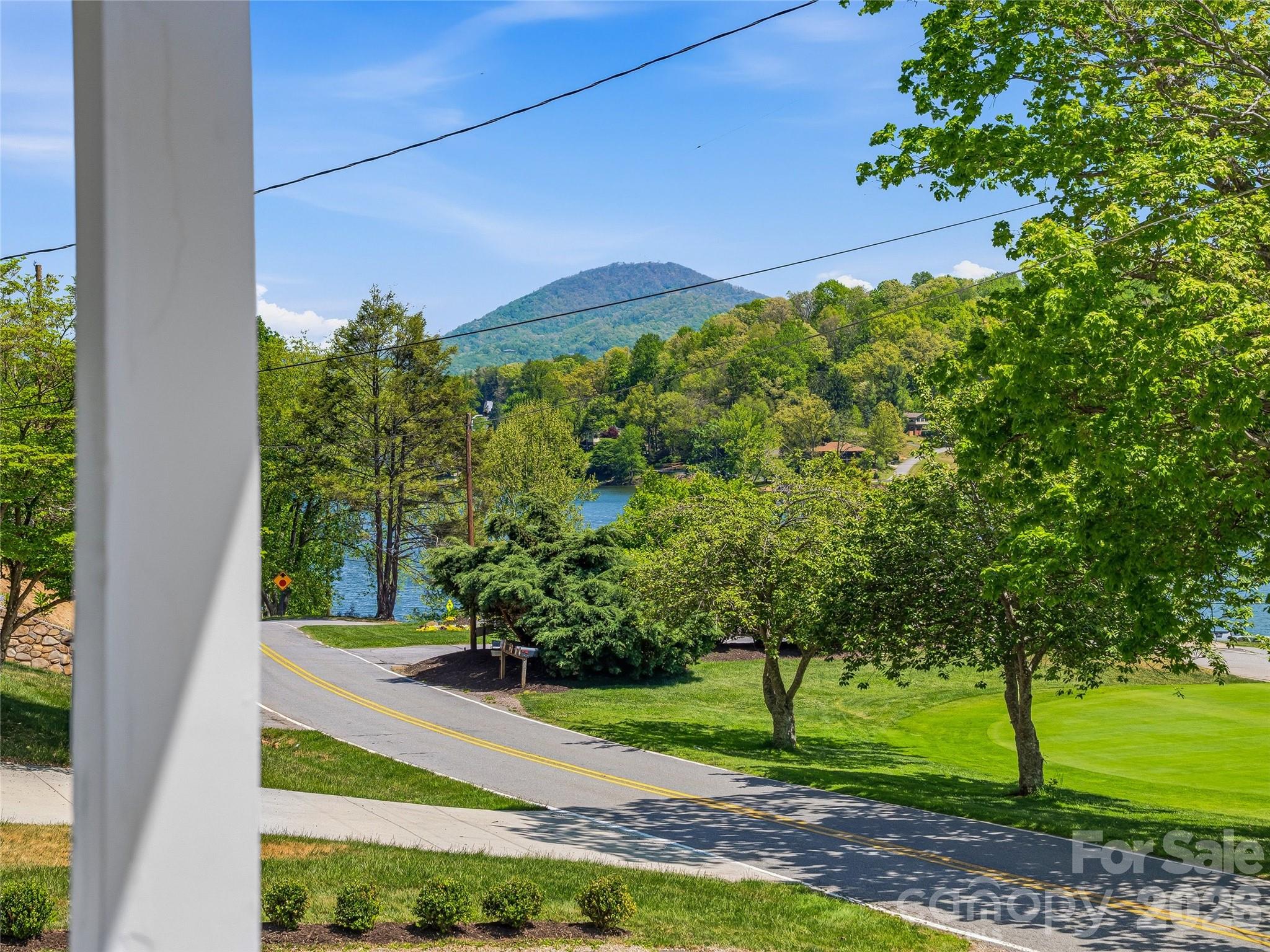 721 Golf Course Road — Waynesville