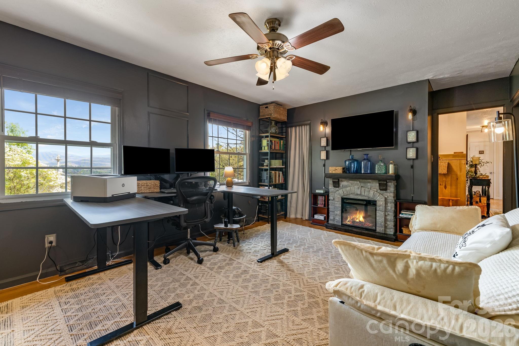 37 Duck Drive — Mars Hill