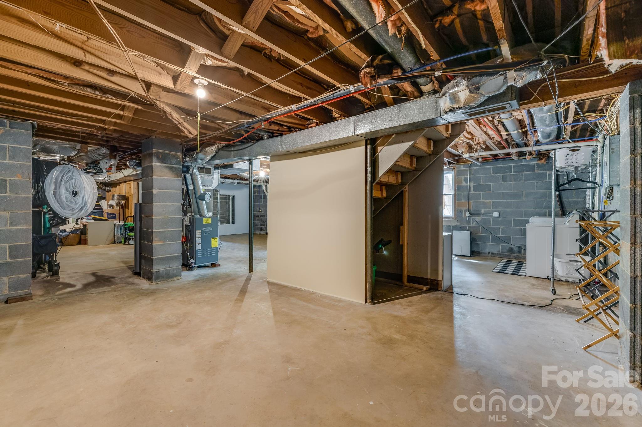 37 Duck Drive — Mars Hill