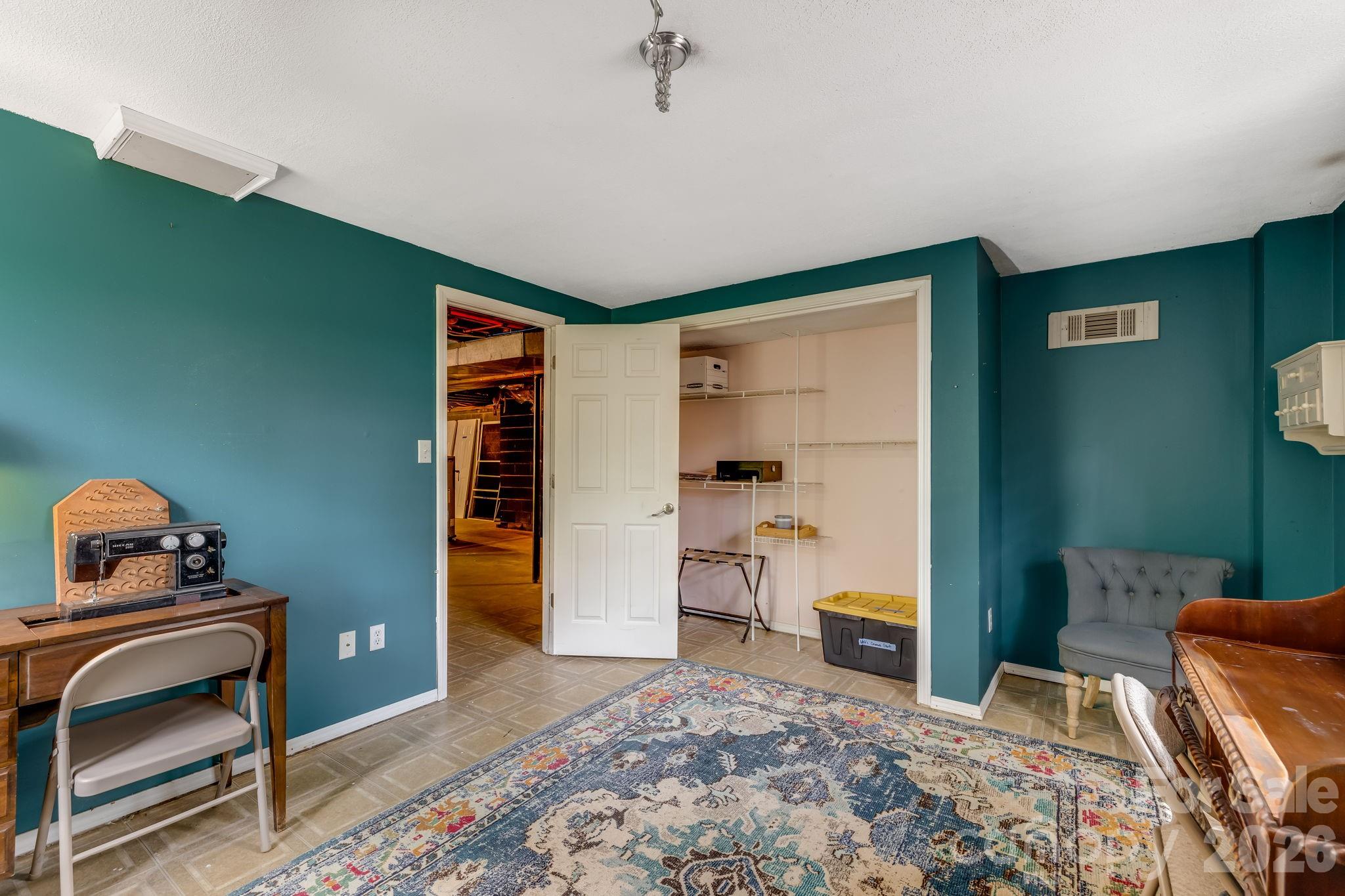 37 Duck Drive — Mars Hill
