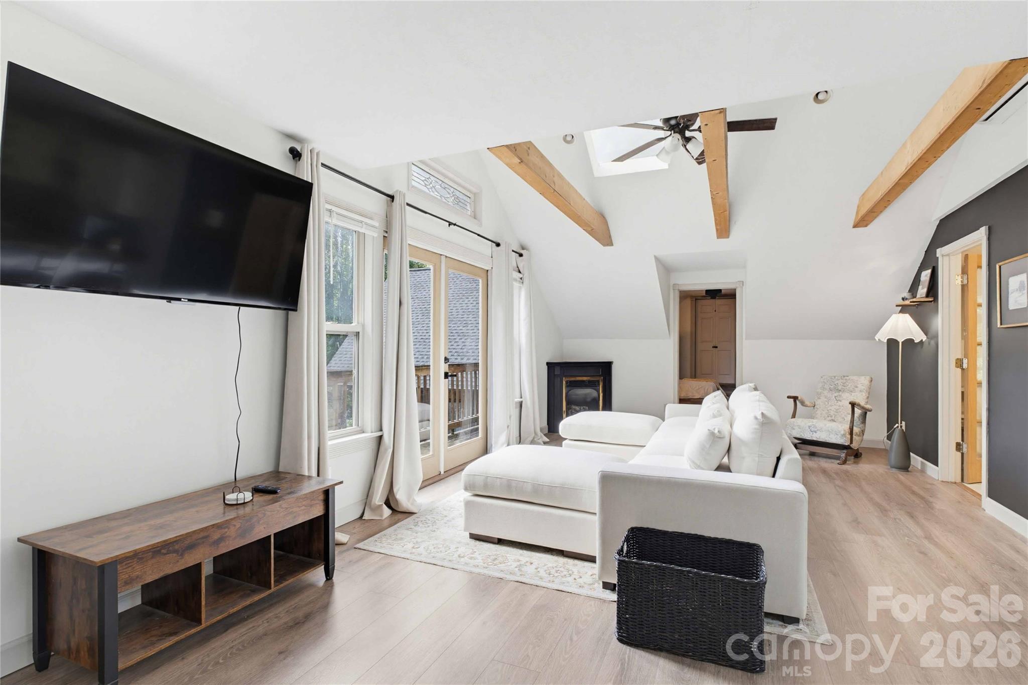 919 N Country Club Drive — Cullowhee