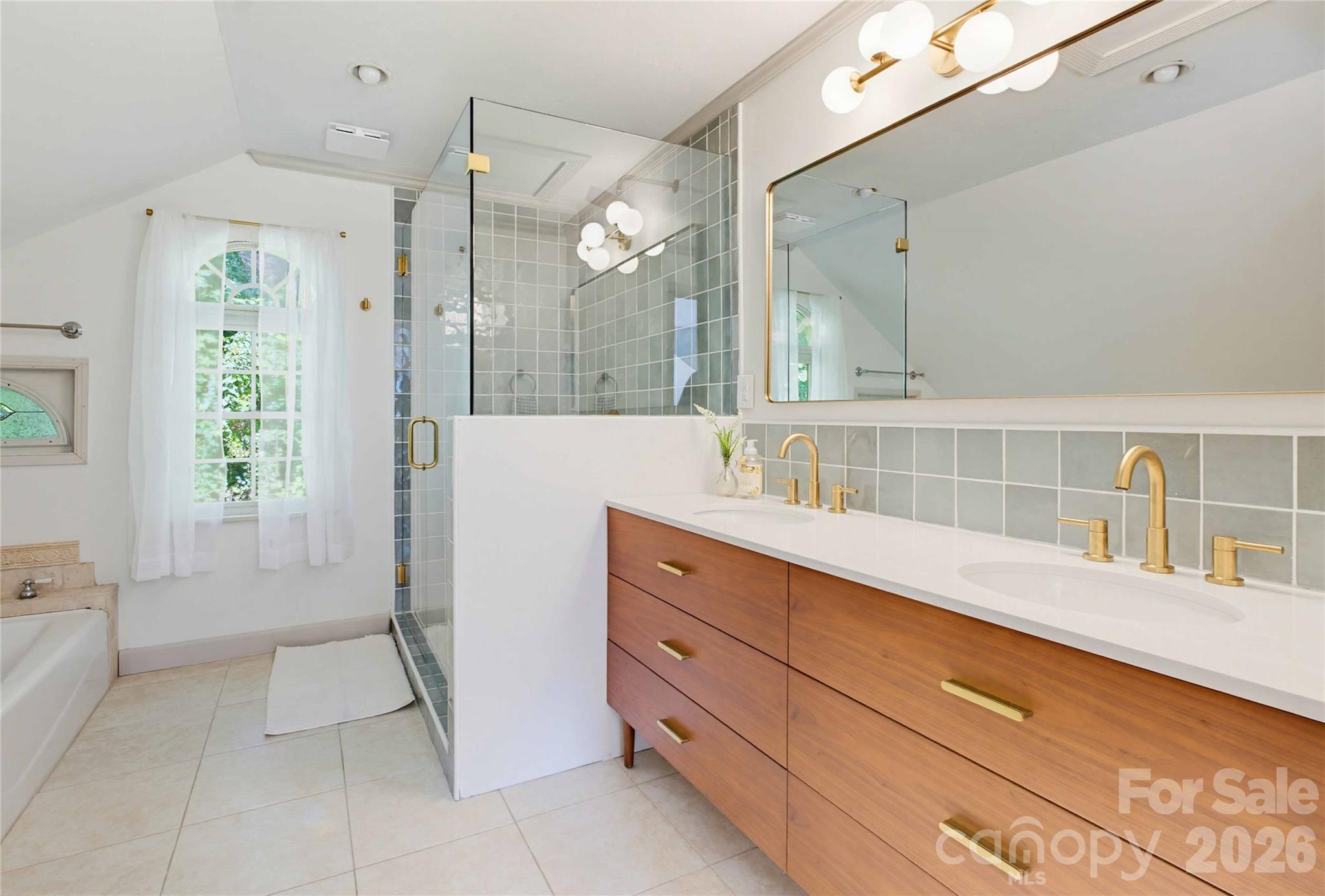 919 N Country Club Drive — Cullowhee