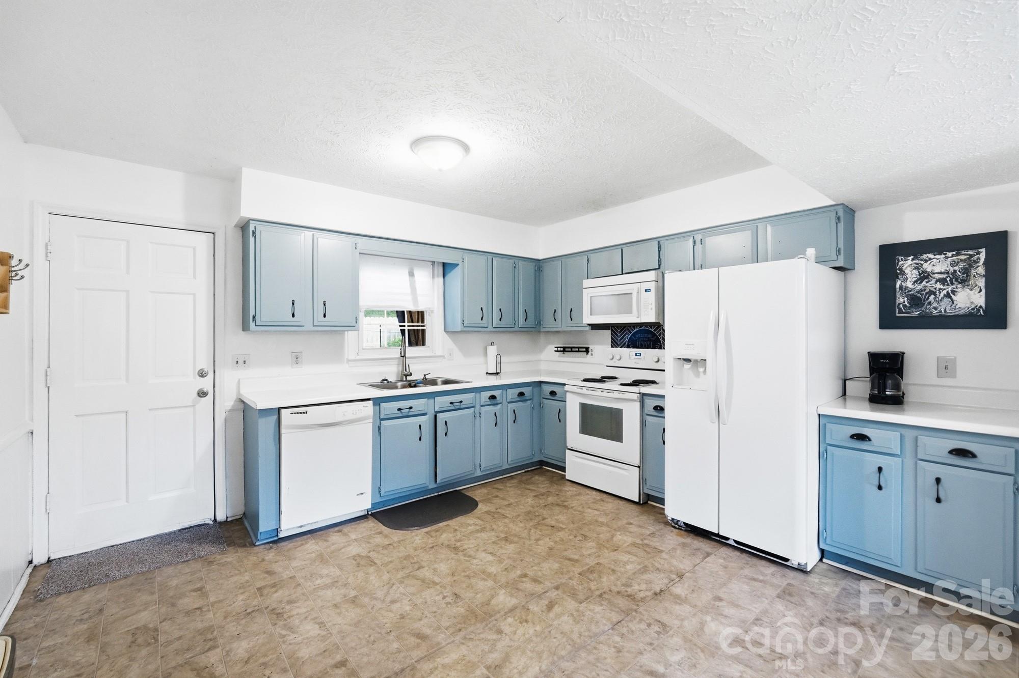 908 Forest Drive — Marshville