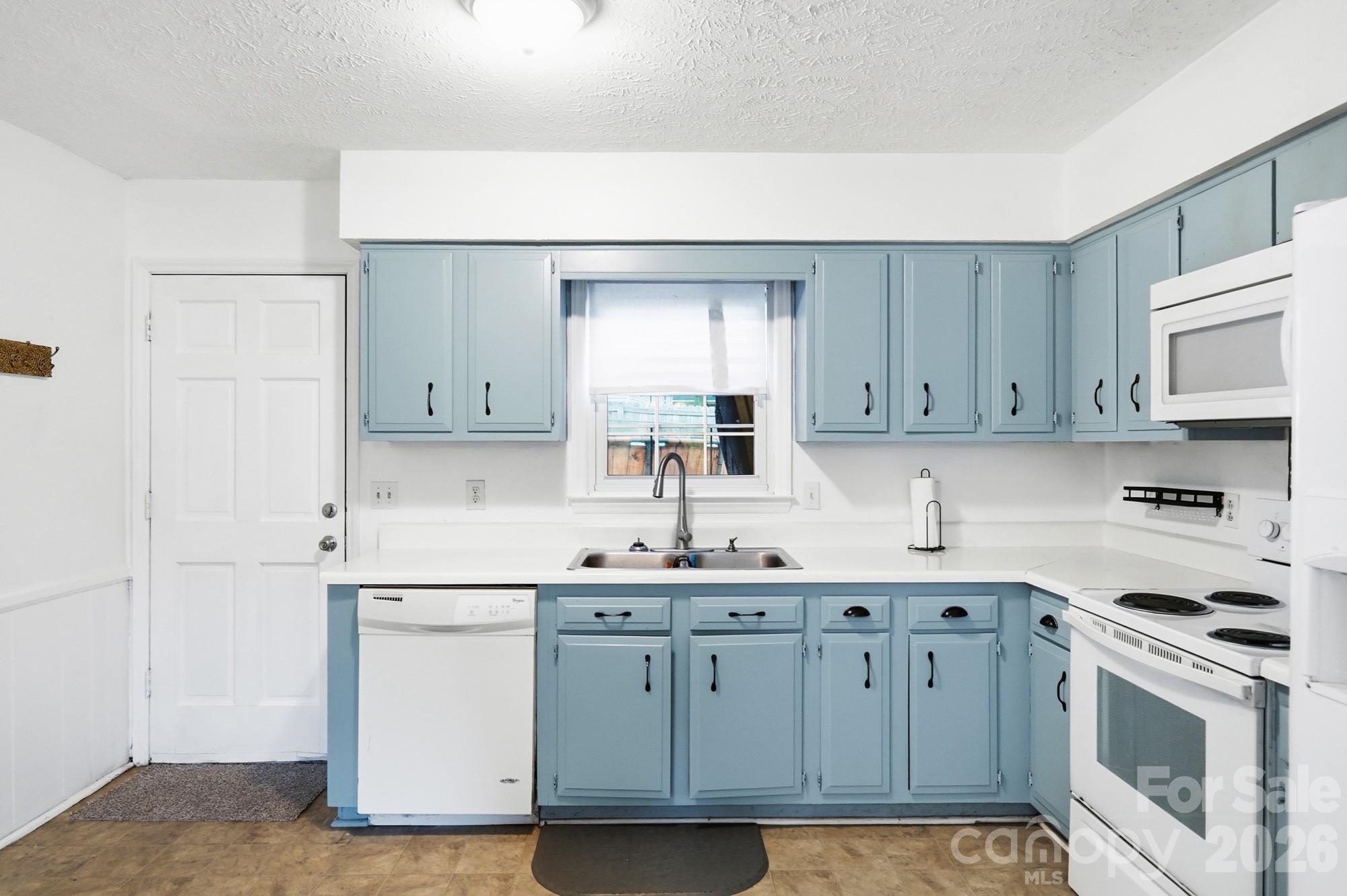 908 Forest Drive — Marshville