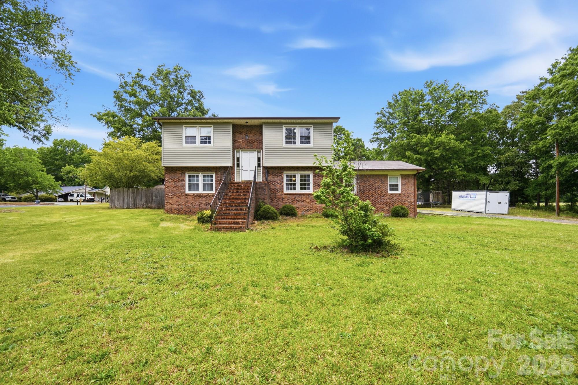 908 Forest Drive — Marshville