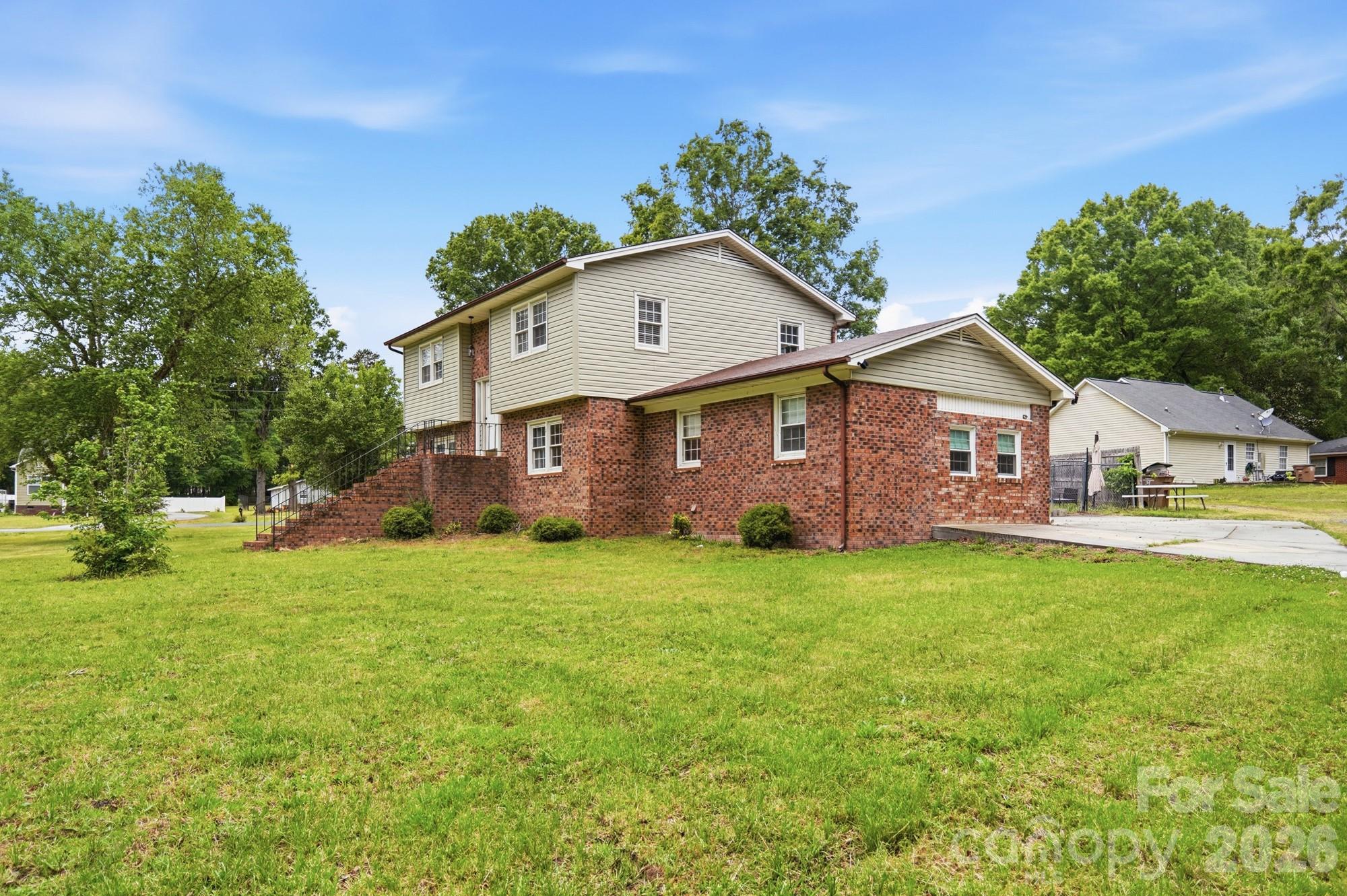 908 Forest Drive — Marshville
