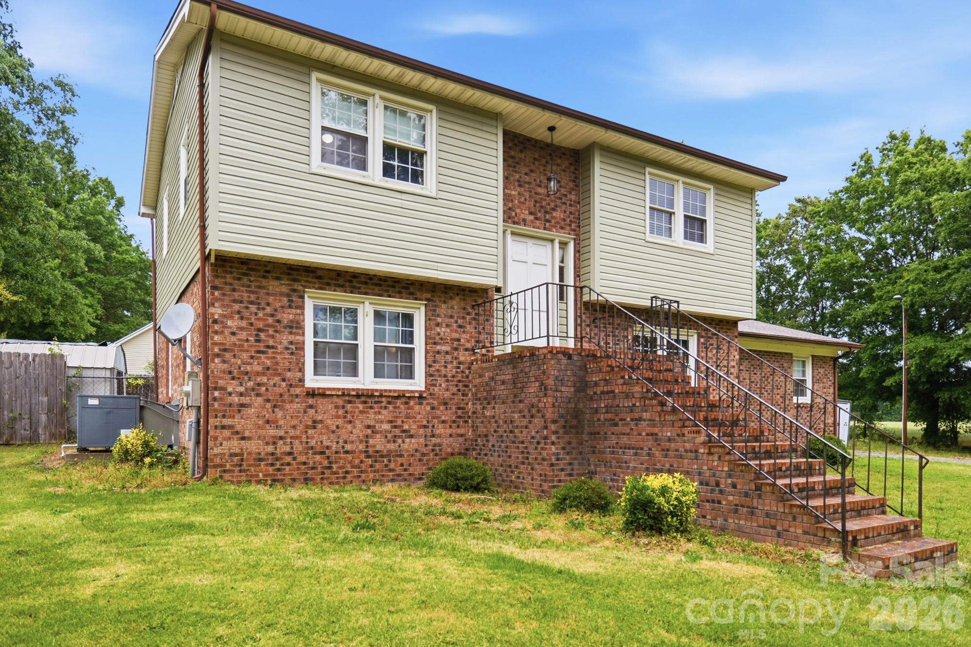908 Forest Drive — Marshville
