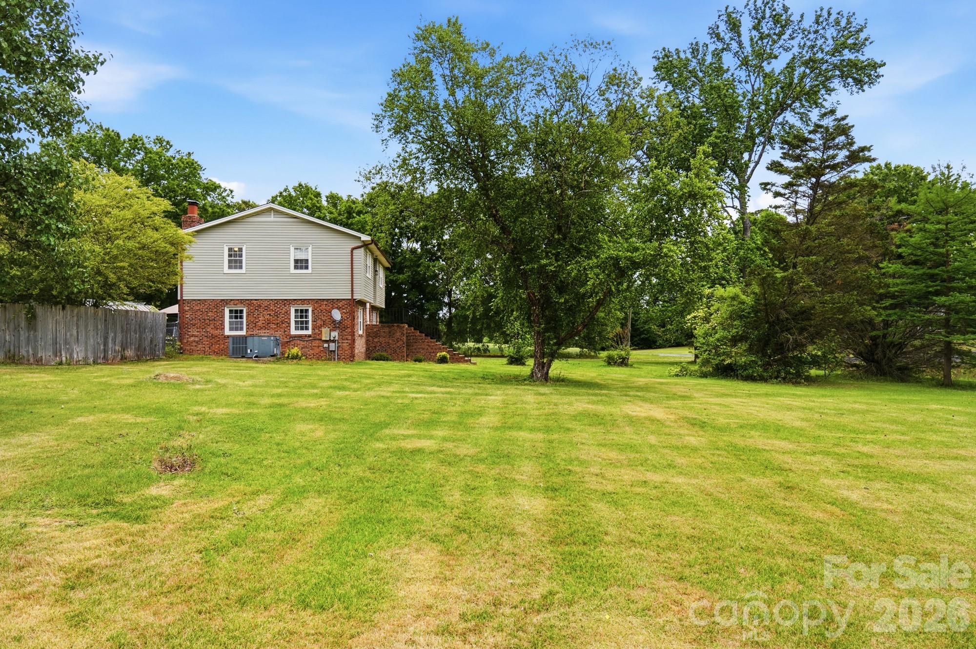 908 Forest Drive — Marshville
