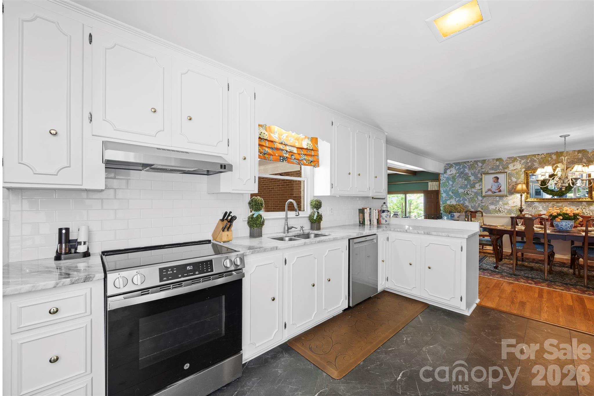 208 S Dixie Street — Cherryville