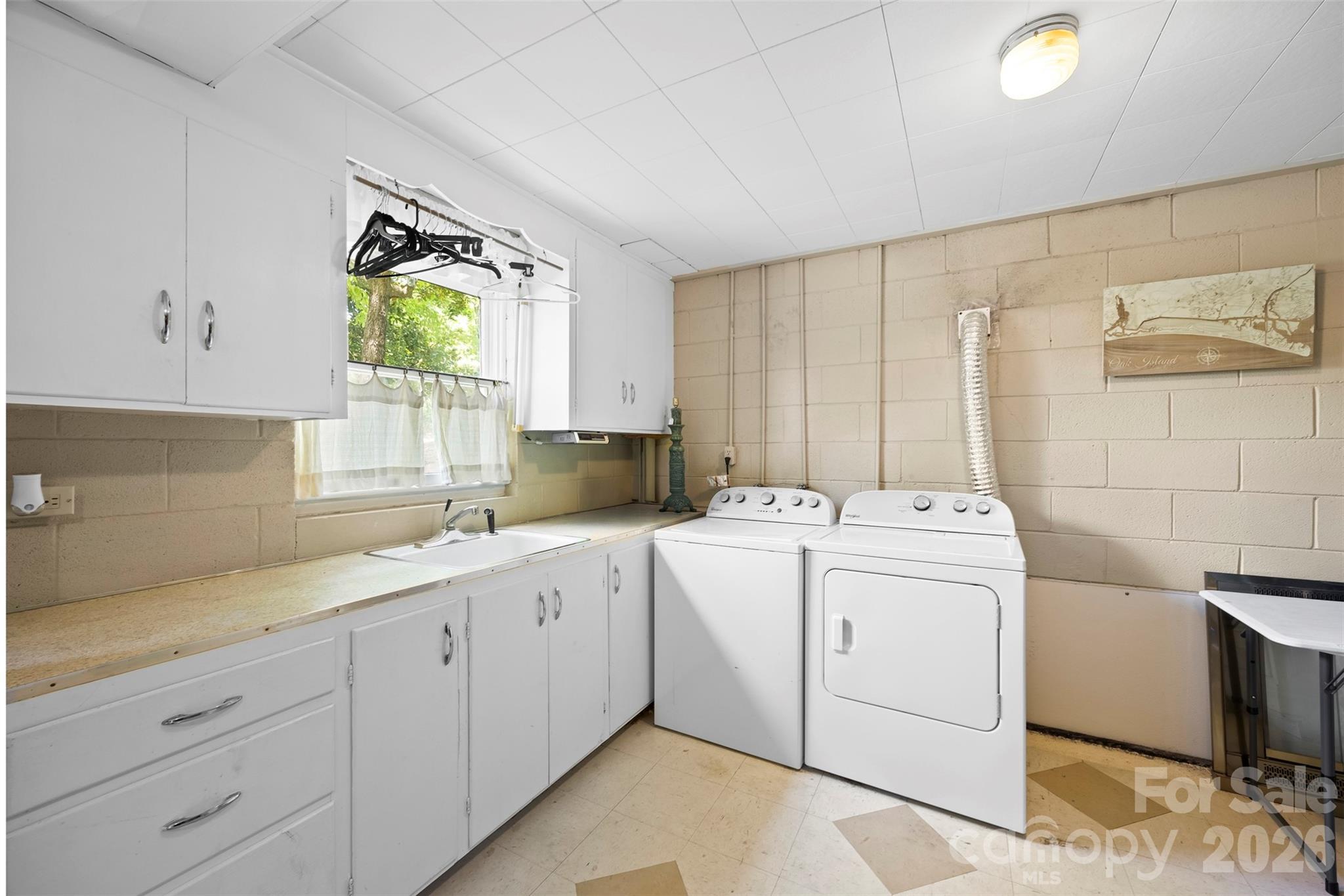 208 S Dixie Street — Cherryville