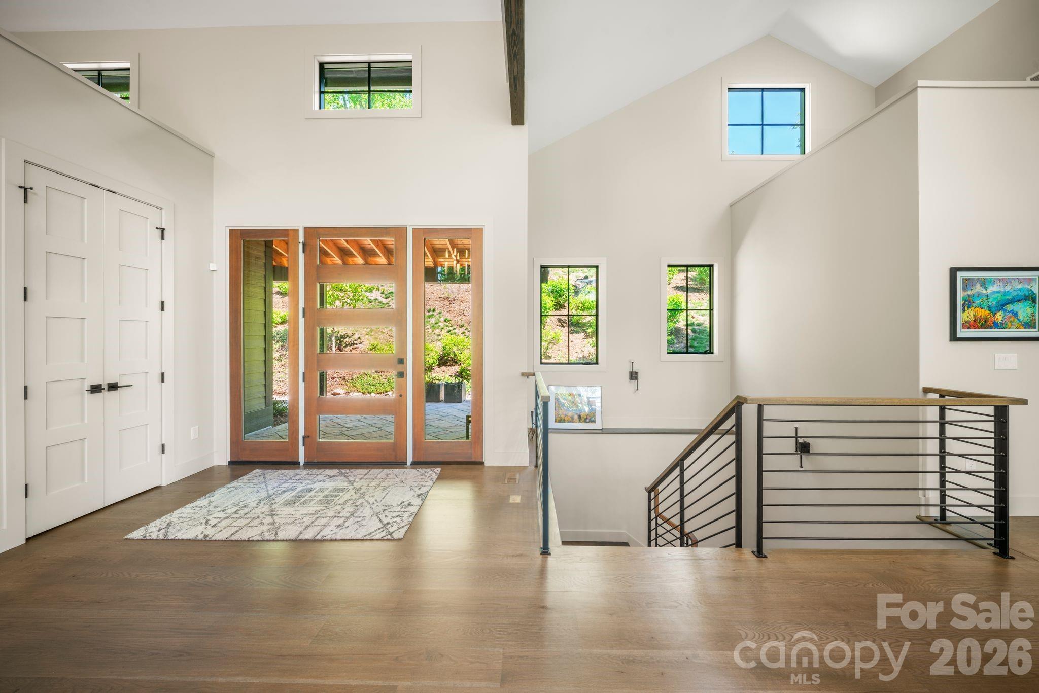 154 Wandering Oaks Way — Asheville