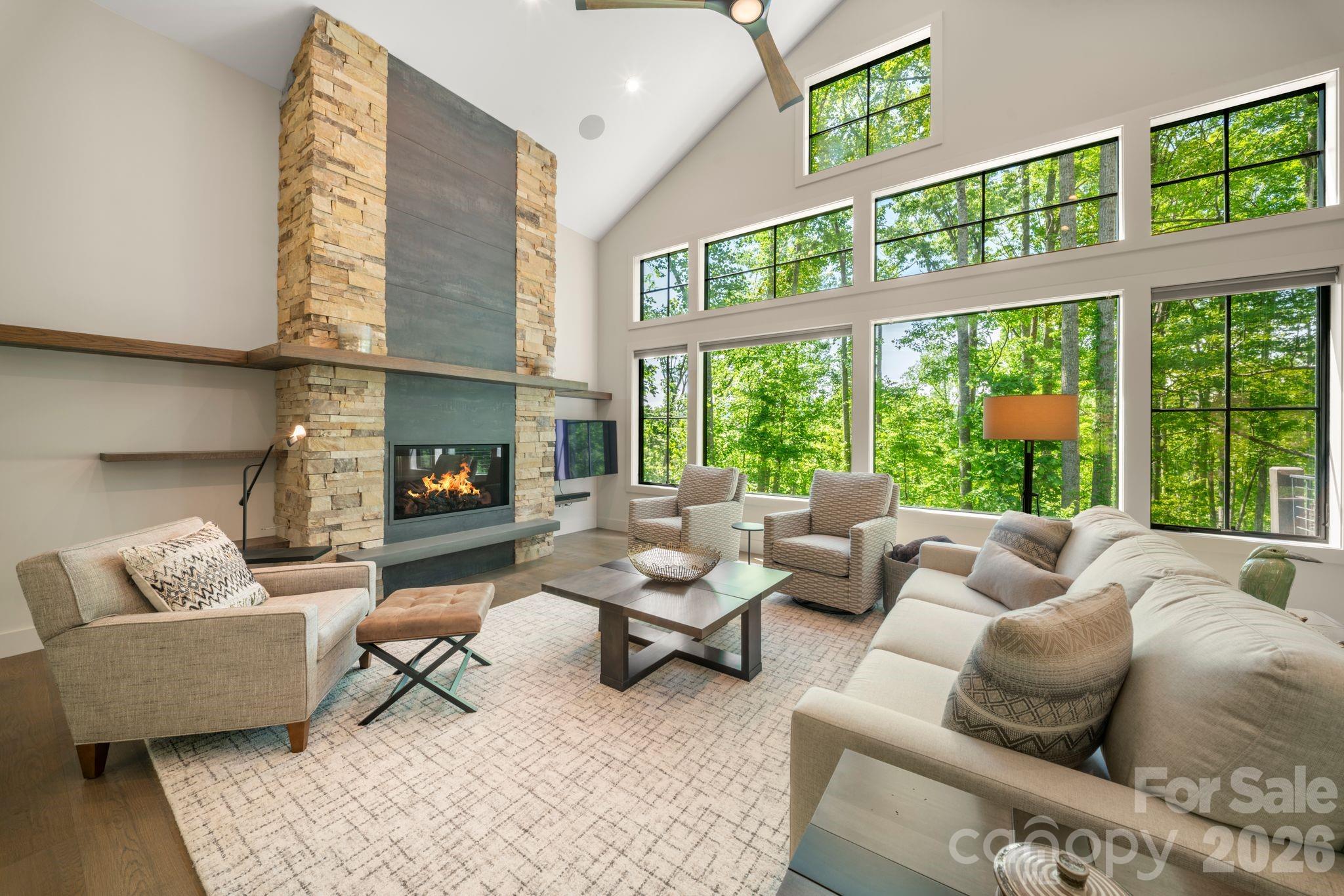 154 Wandering Oaks Way — Asheville