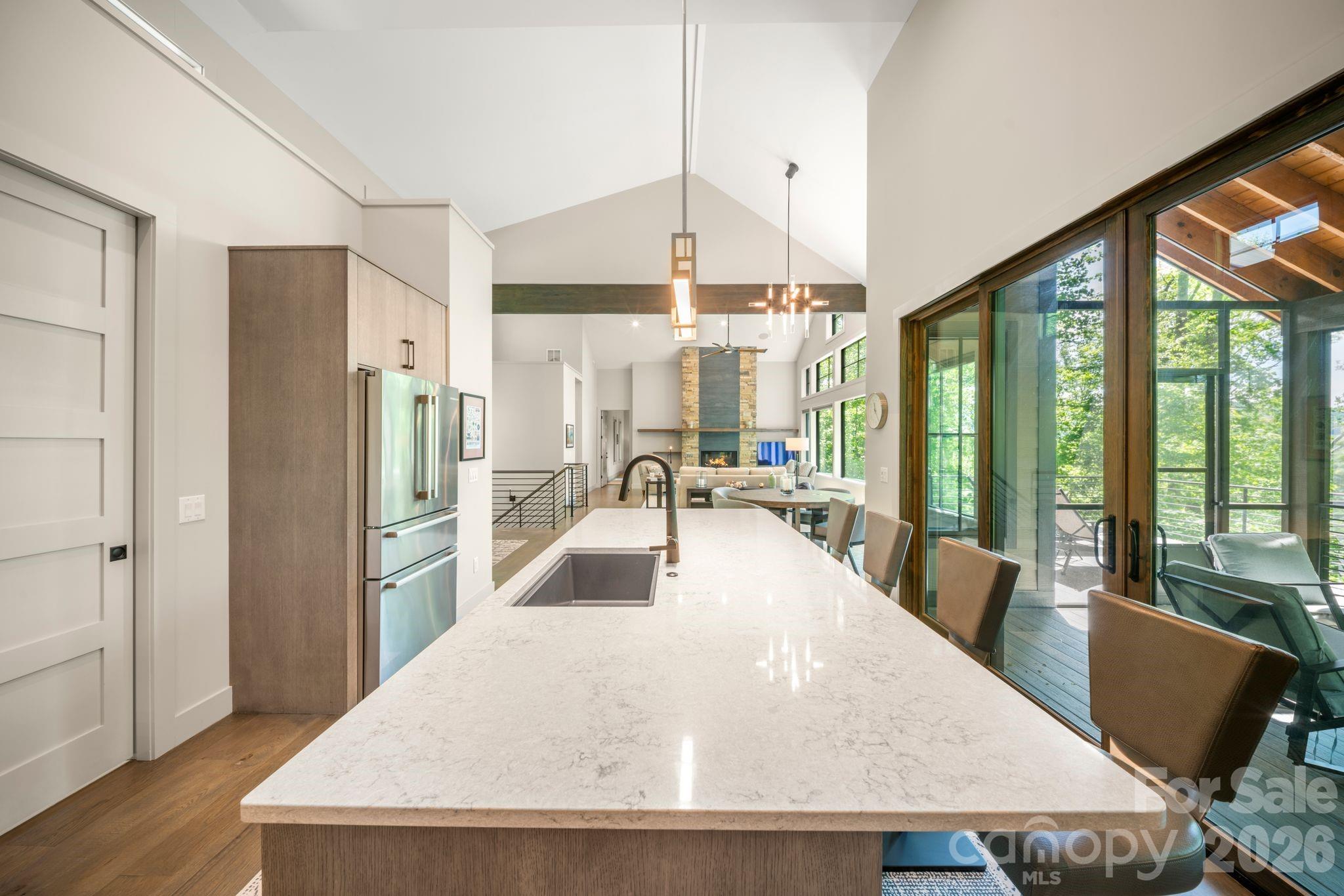 154 Wandering Oaks Way — Asheville