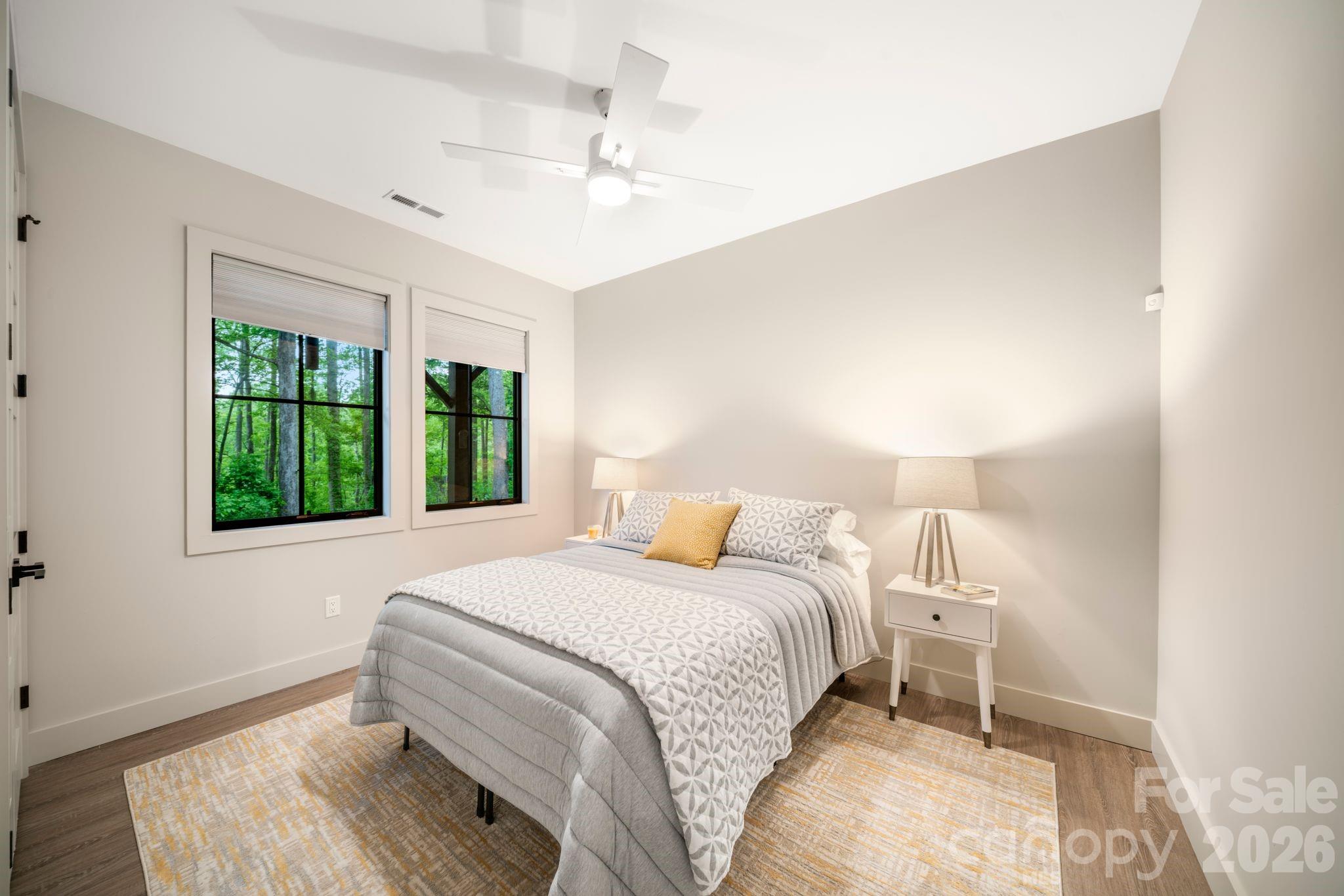 154 Wandering Oaks Way — Asheville