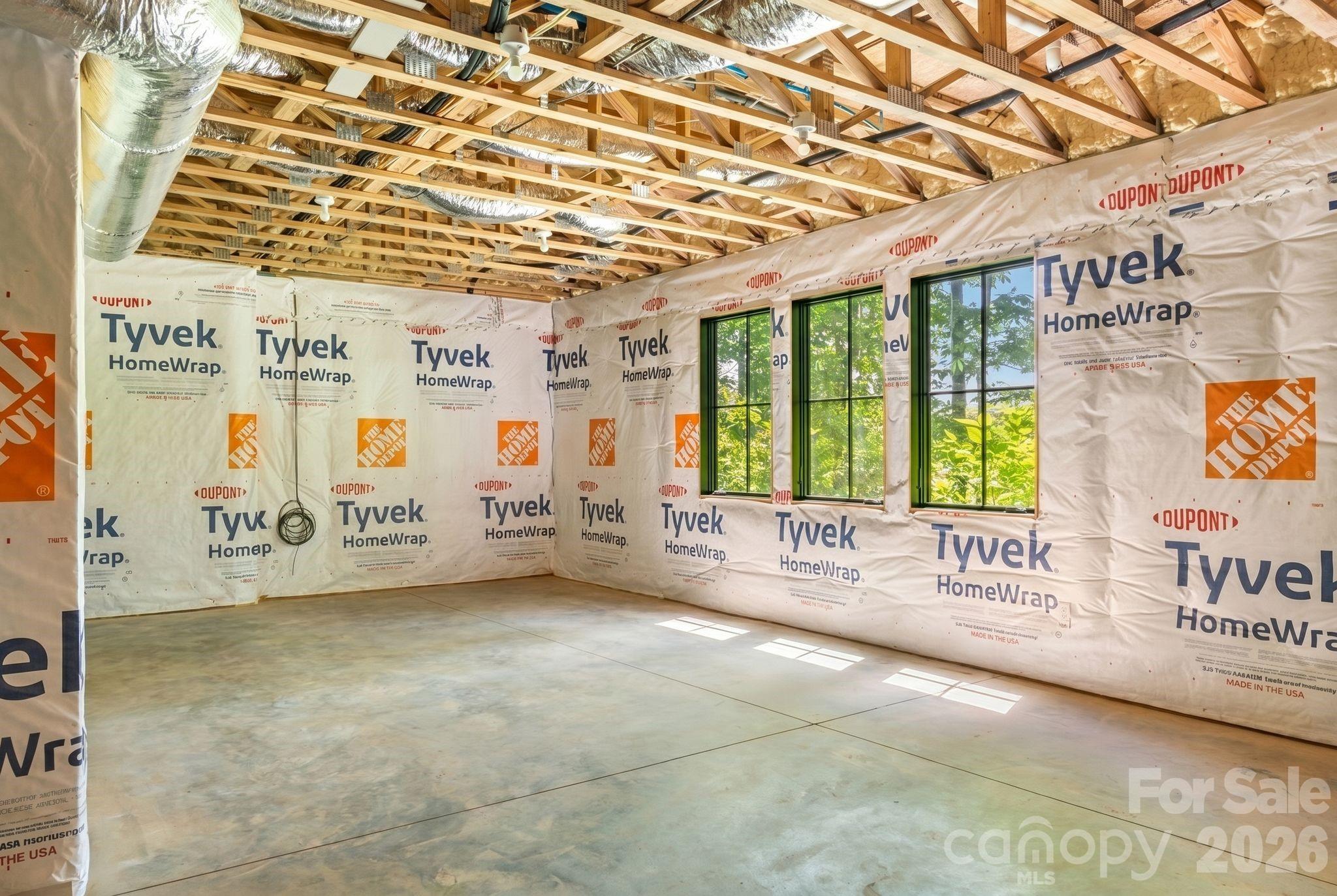 154 Wandering Oaks Way — Asheville
