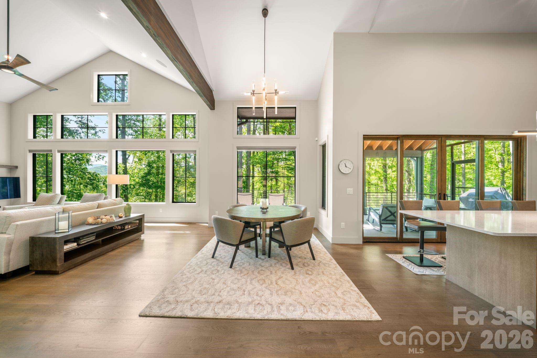 154 Wandering Oaks Way — Asheville