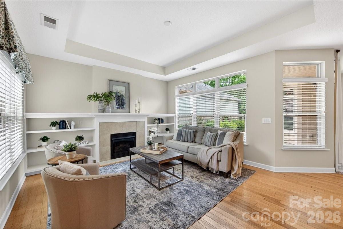 4430 Parkgate Drive — Matthews