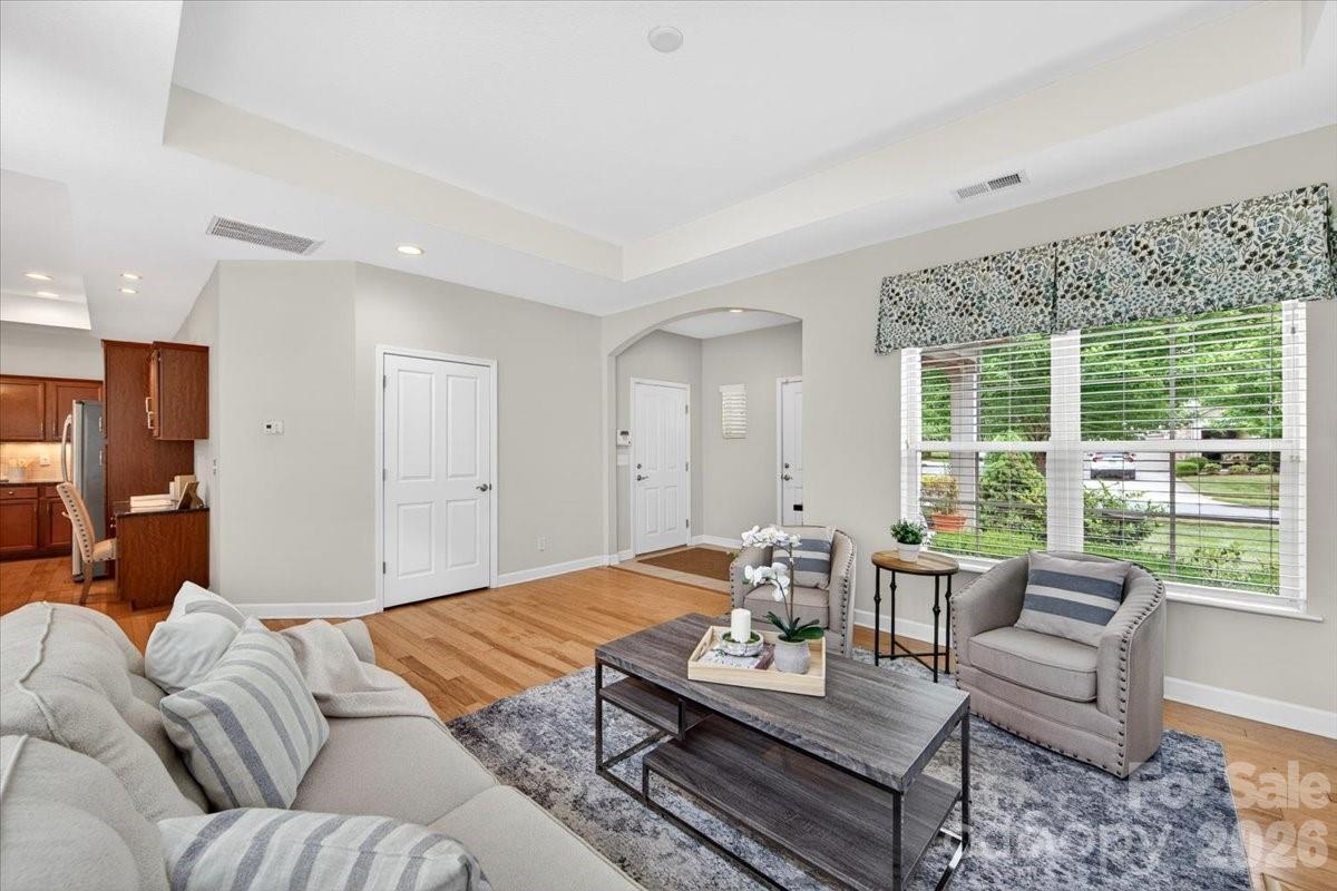 4430 Parkgate Drive — Matthews