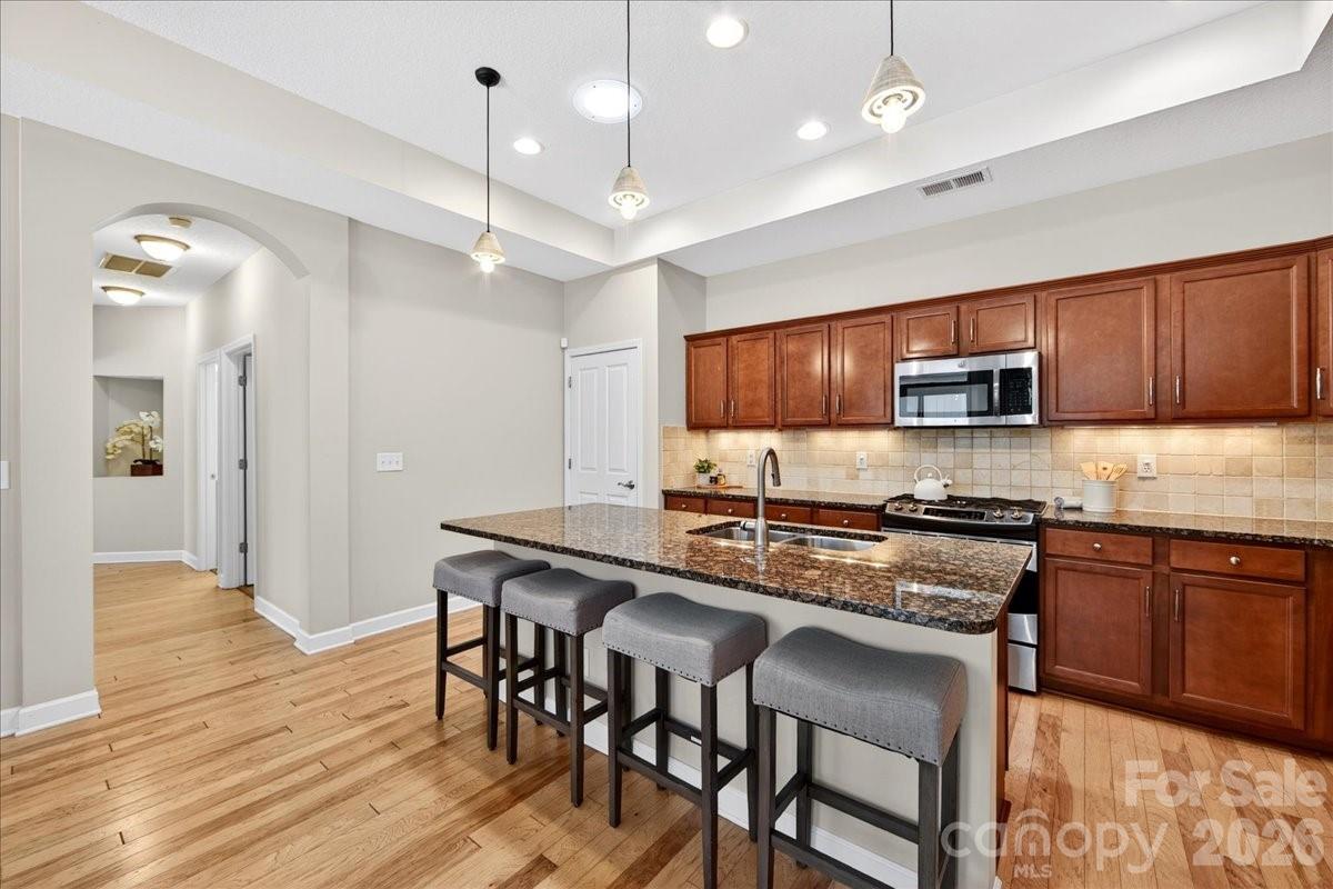 4430 Parkgate Drive — Matthews