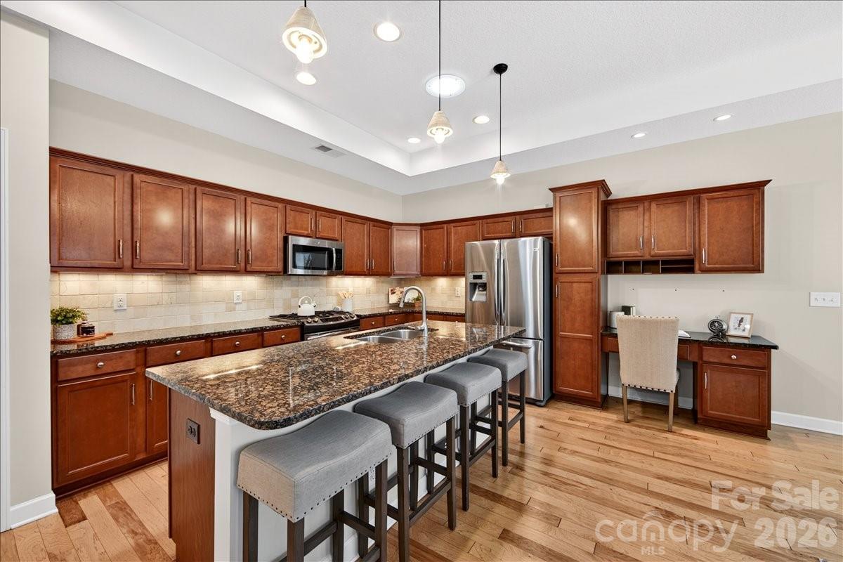 4430 Parkgate Drive — Matthews