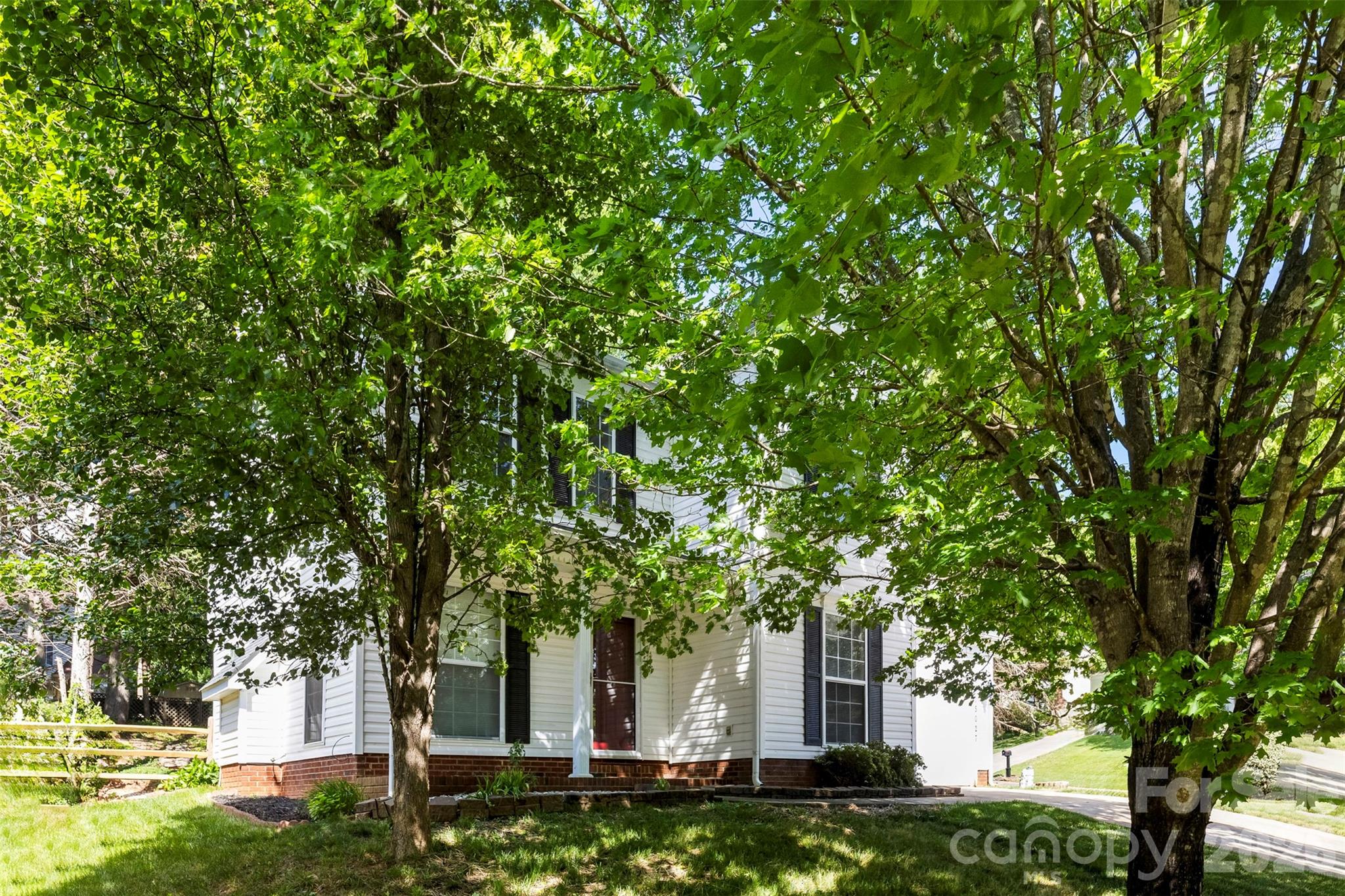 15027 Ashlight Drive — Charlotte