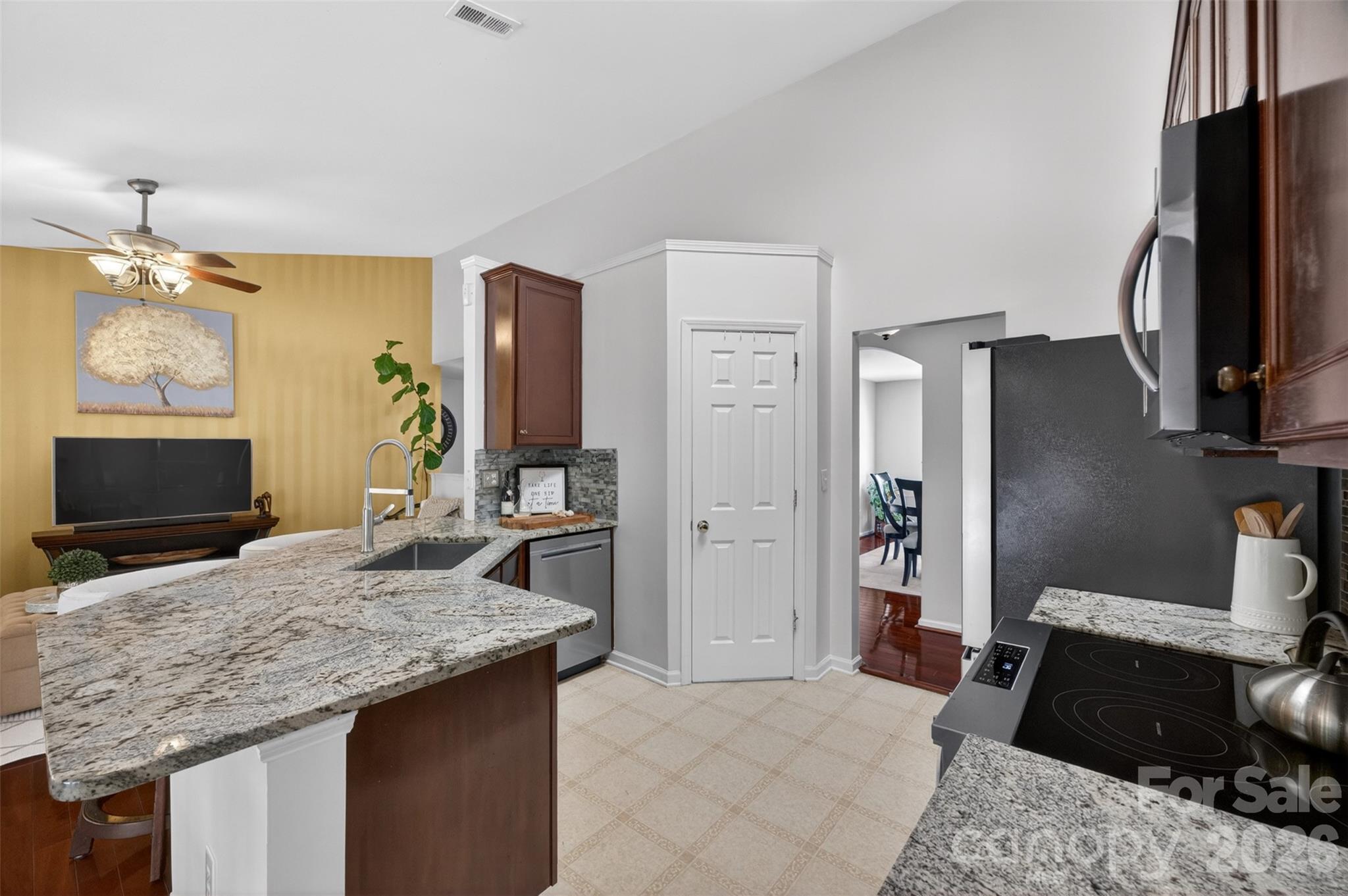 9095 Pembroke Court — Indian Land