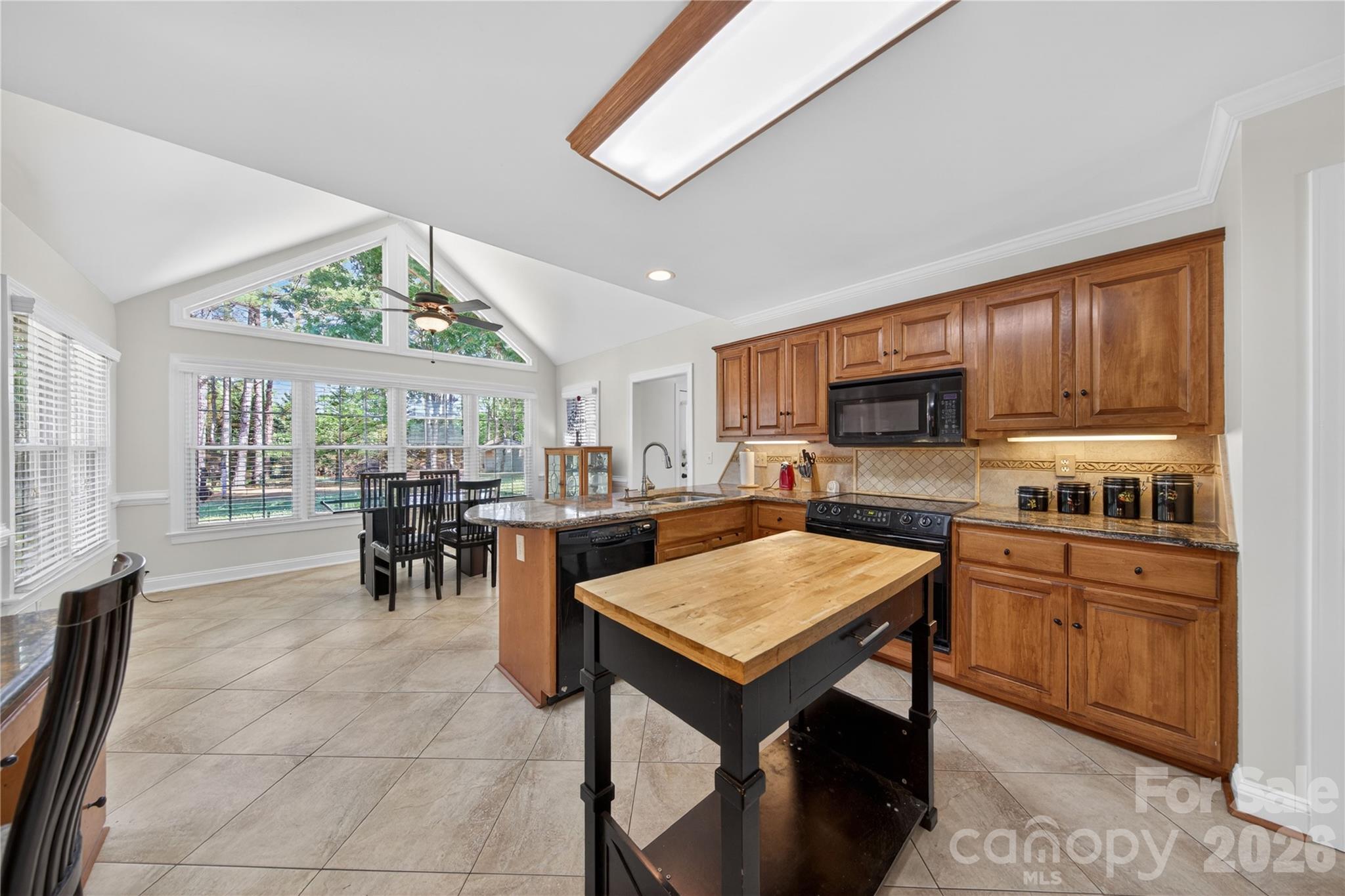 2300 Fowler Secrest Road — Monroe