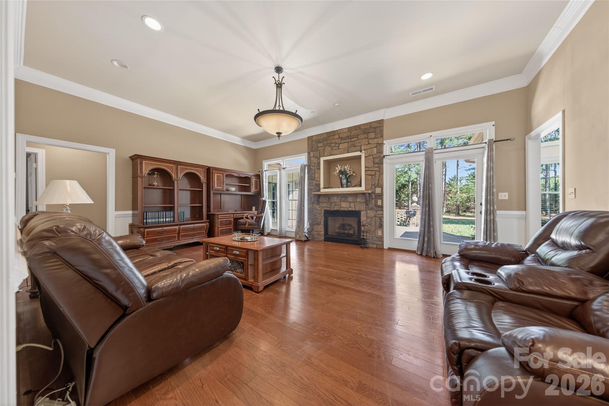 2300 Fowler Secrest Road — Monroe