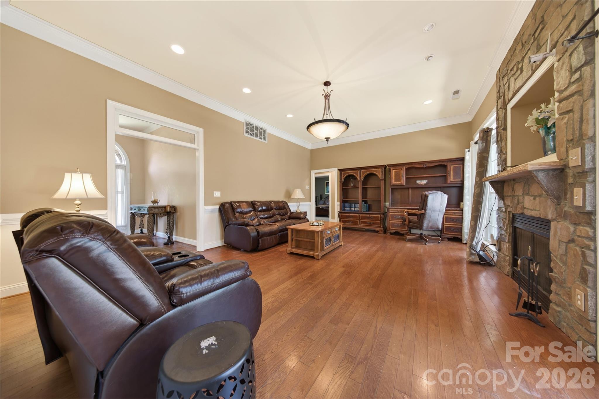 2300 Fowler Secrest Road — Monroe